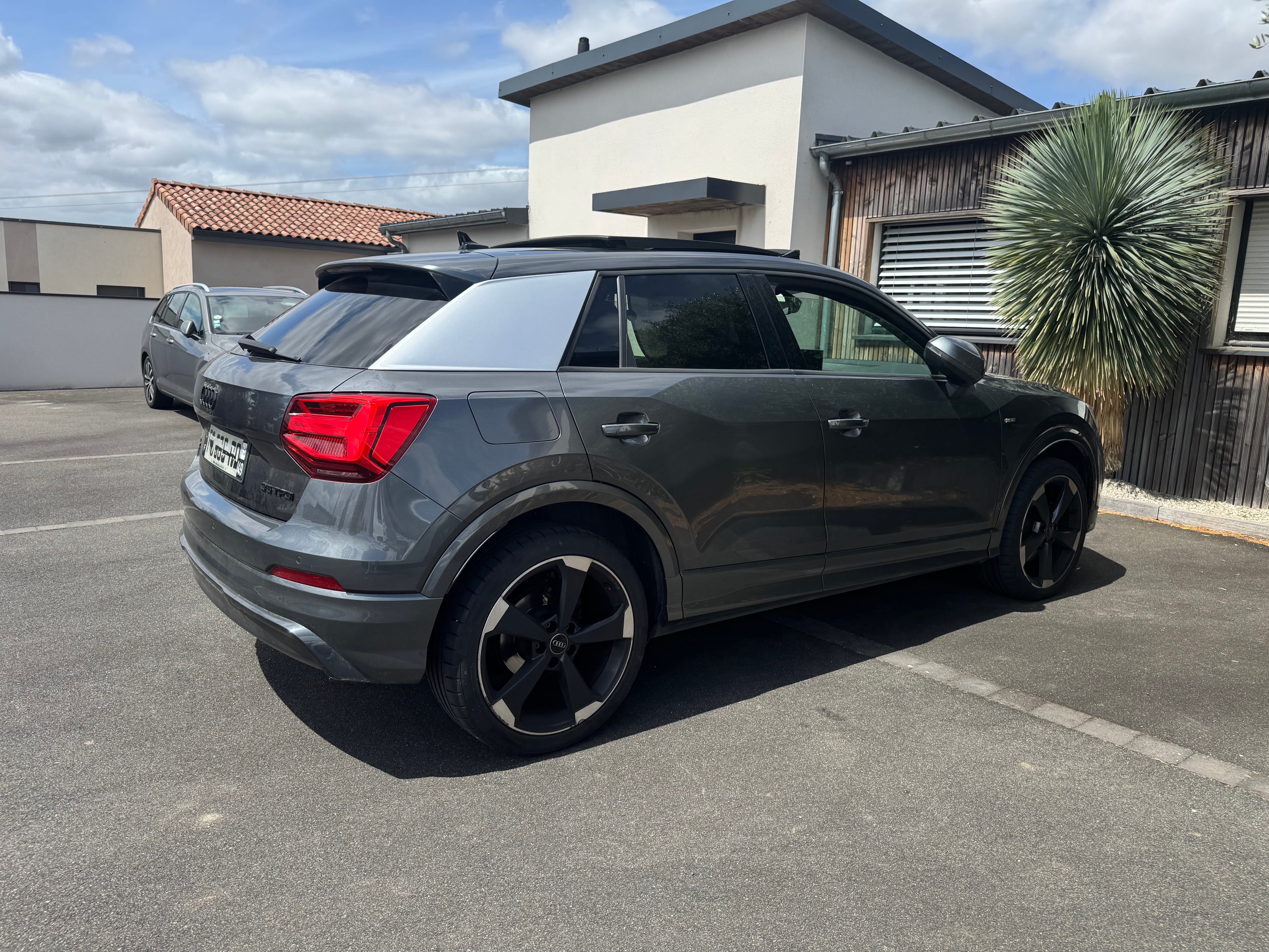 Audi Q2 S-Line avec Caméra de recul