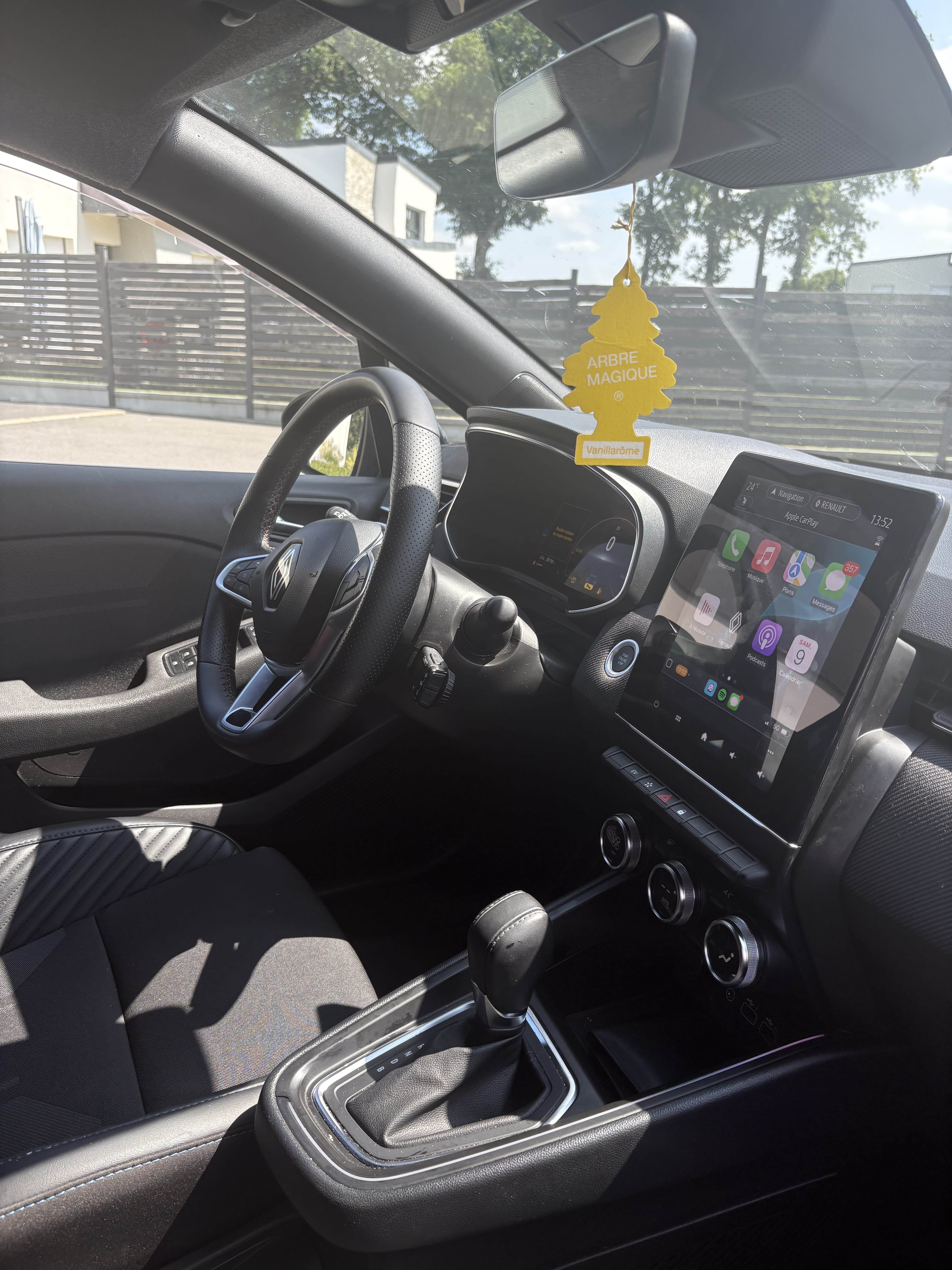 Renault Clio 5 alpine avec GPS