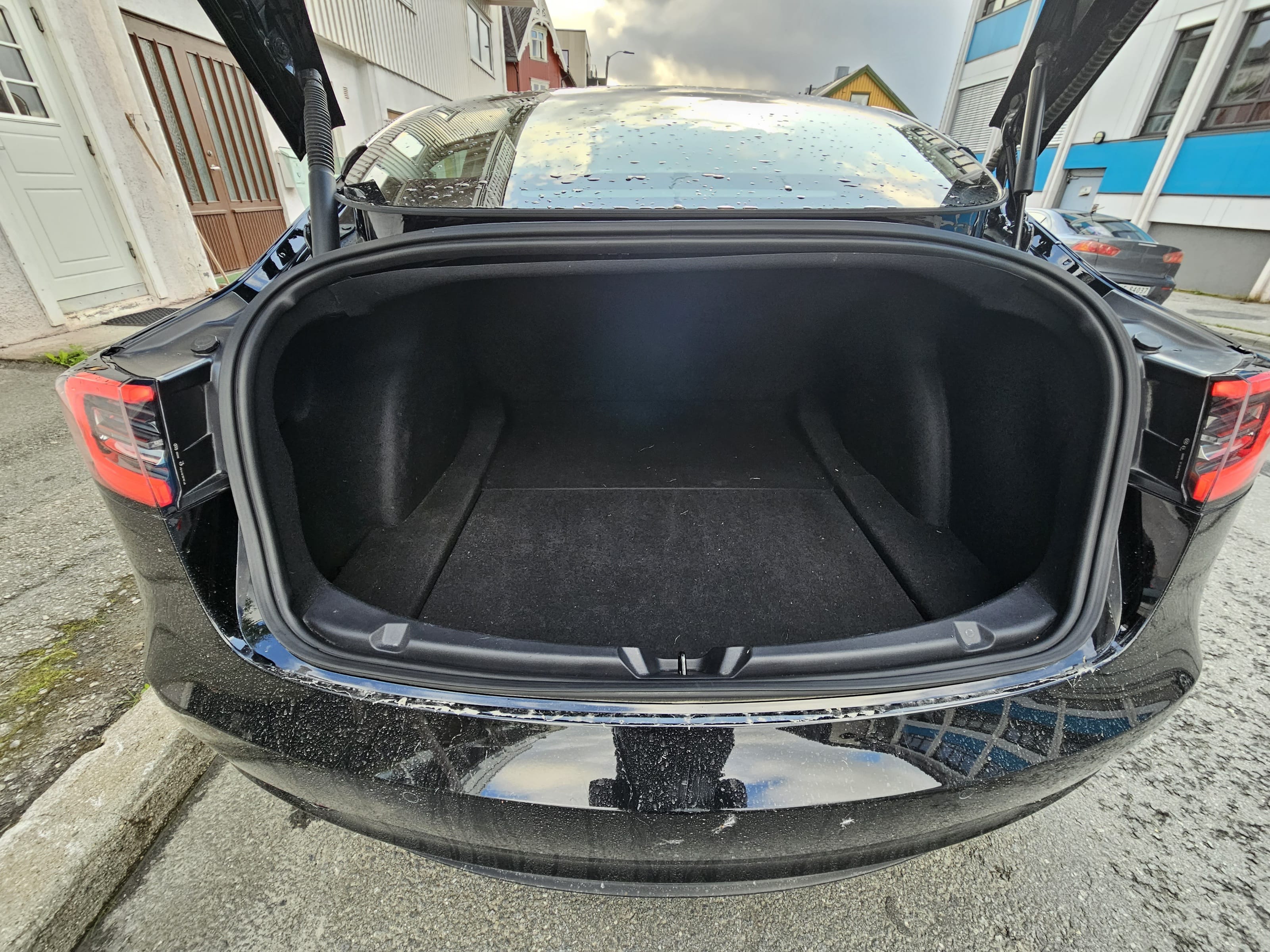 Tesla Model 3 Long Range AWD met Vierwielaandrijving