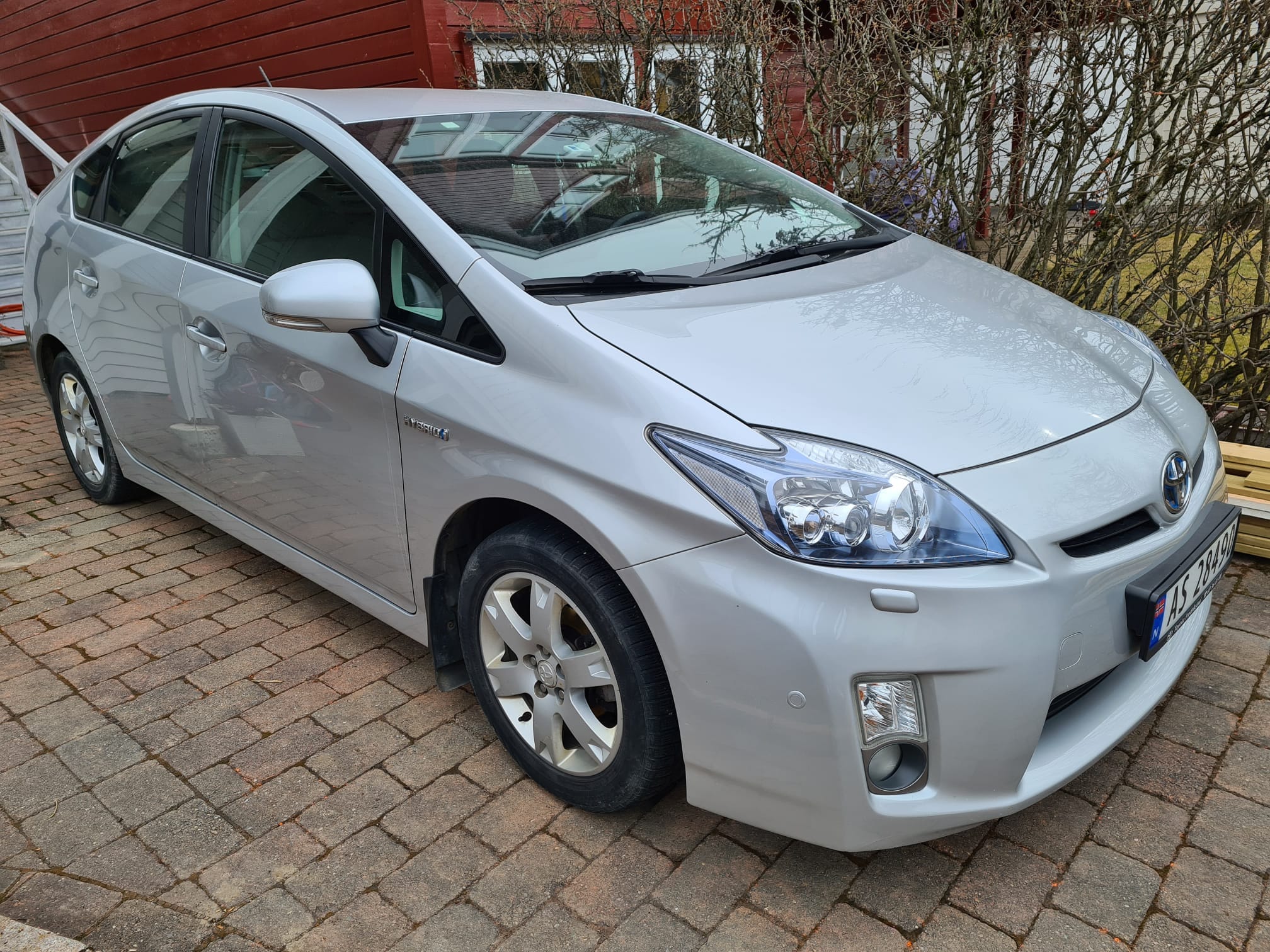 Toyota Prius, 2011, Blyfri 95 / Electric (hybrid), automatic