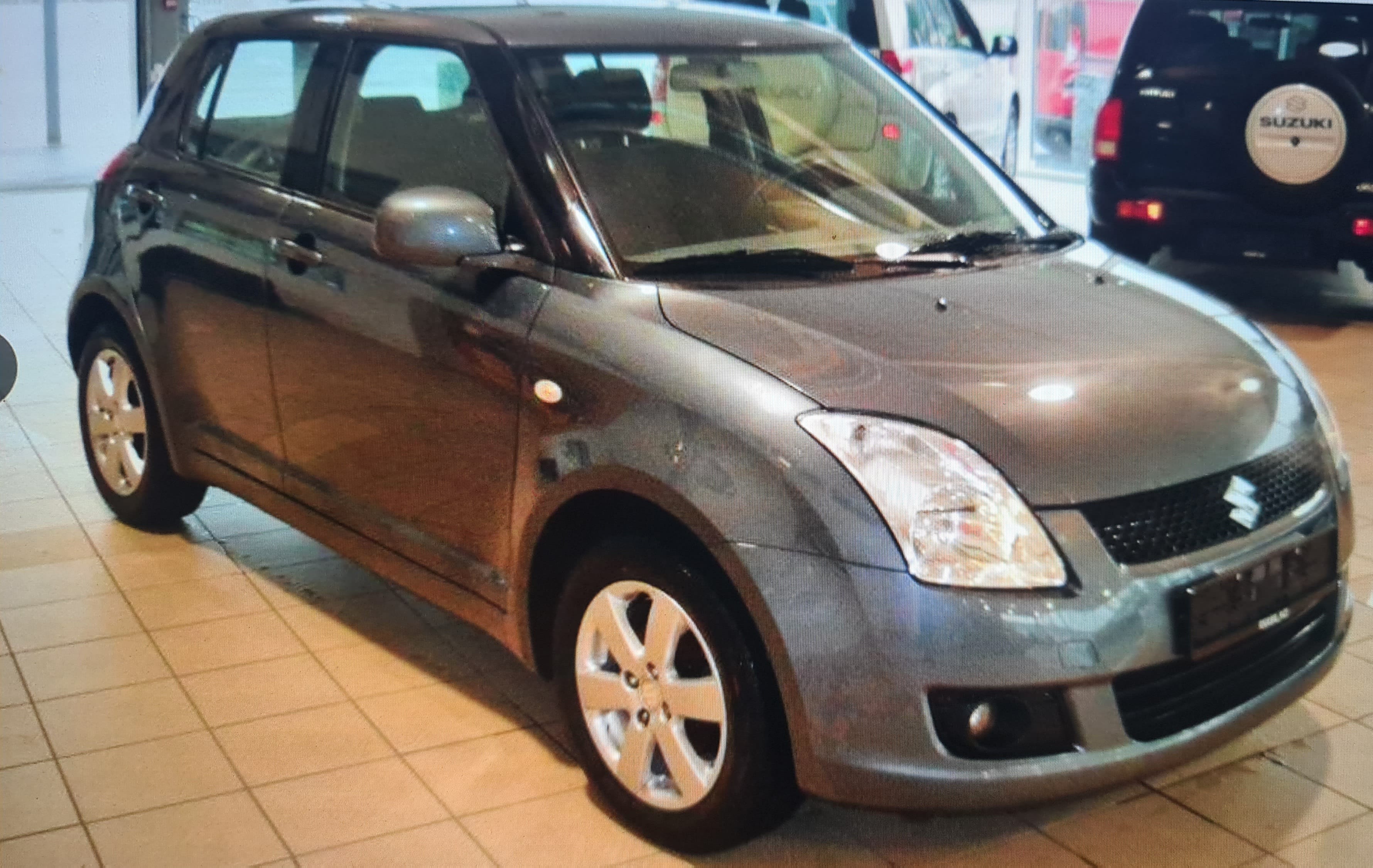 Suzuki Swift 4 x 4, 2010, Blyfri 95