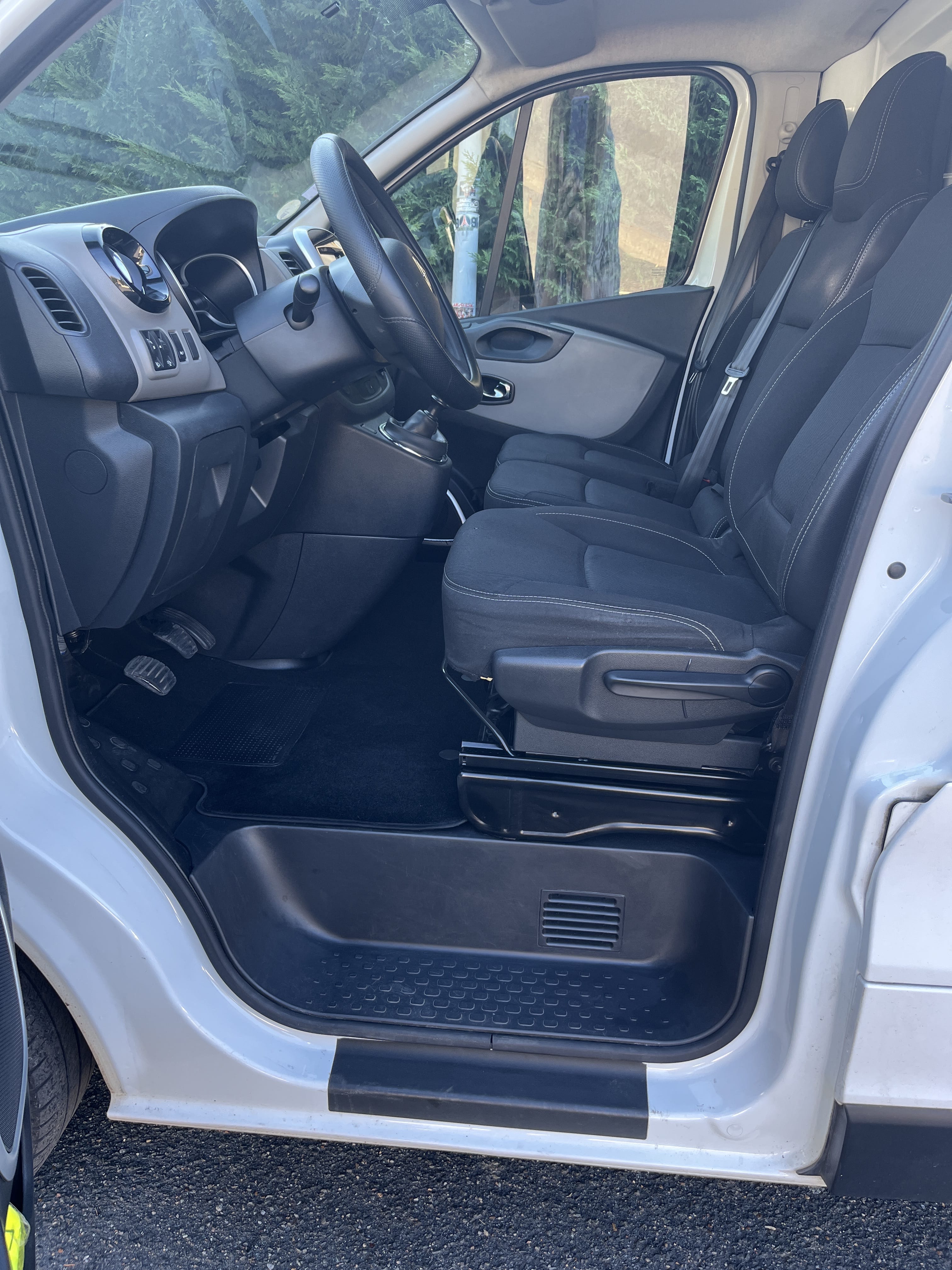 Renault Trafic L2H1  1.6 dci 120 non fumeur avec GPS