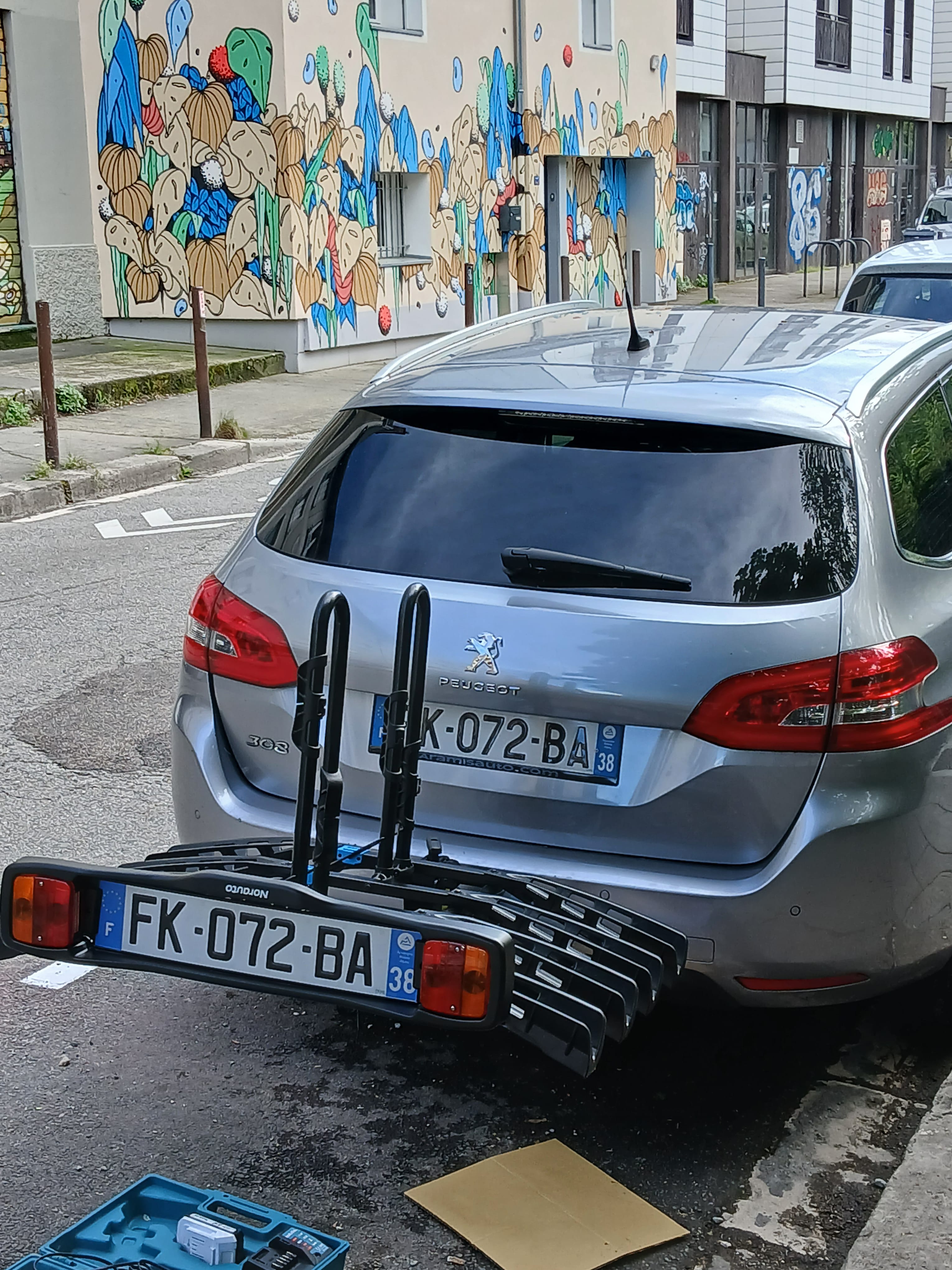 Peugeot 308 SW avec Apple CarPlay