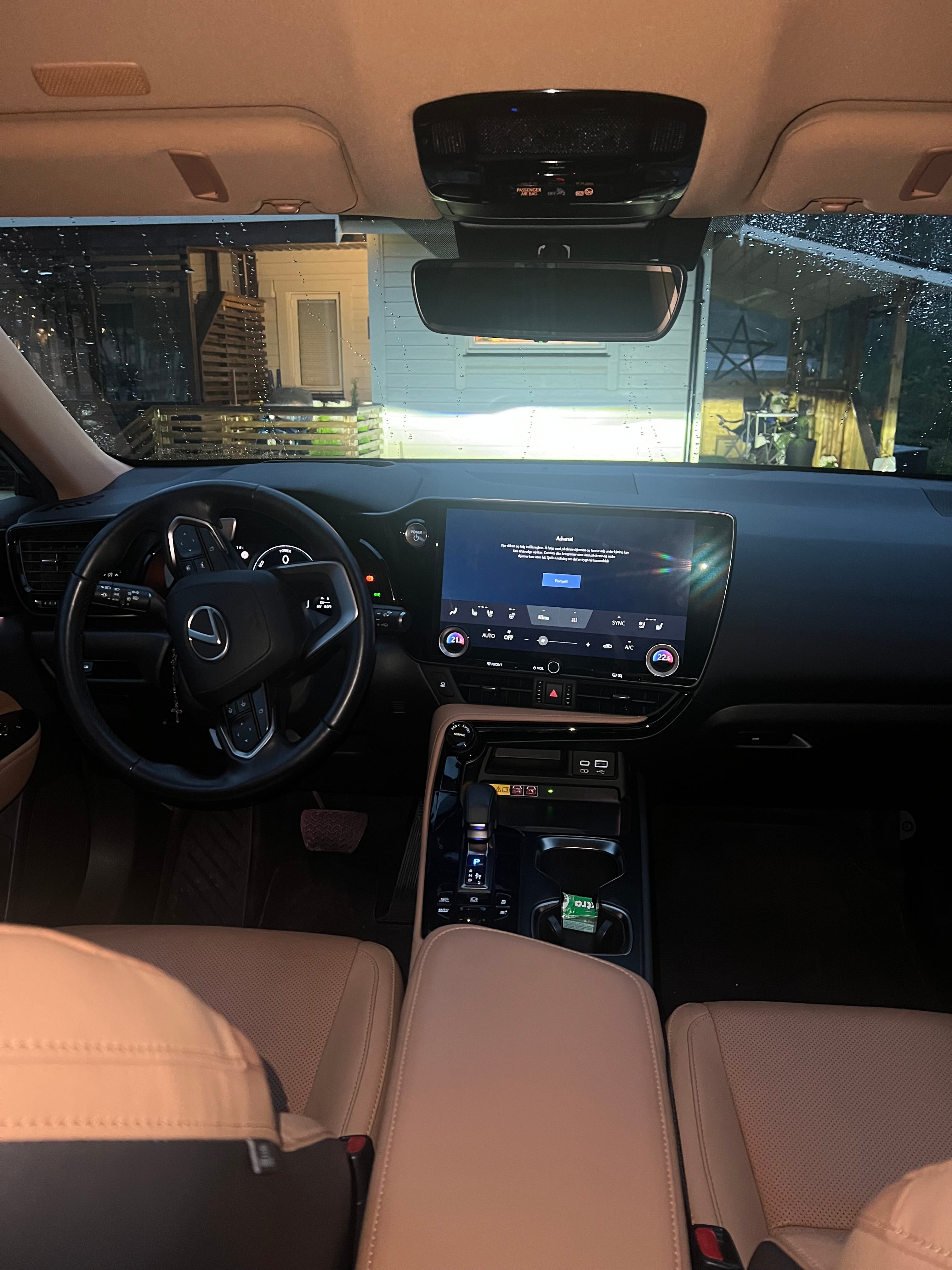 Lexus NX 450h+ med Ryggekamera