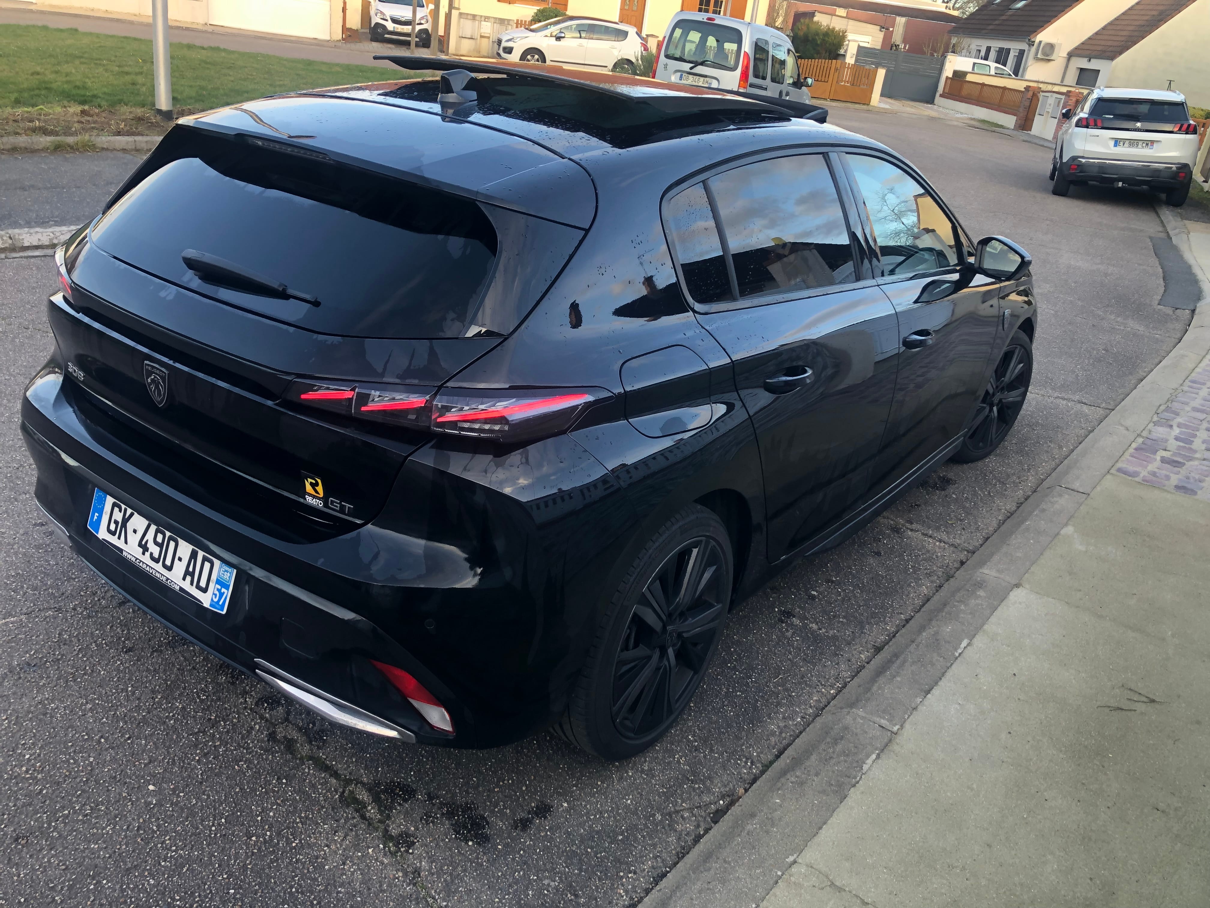Peugeot 308 GT avec GPS
