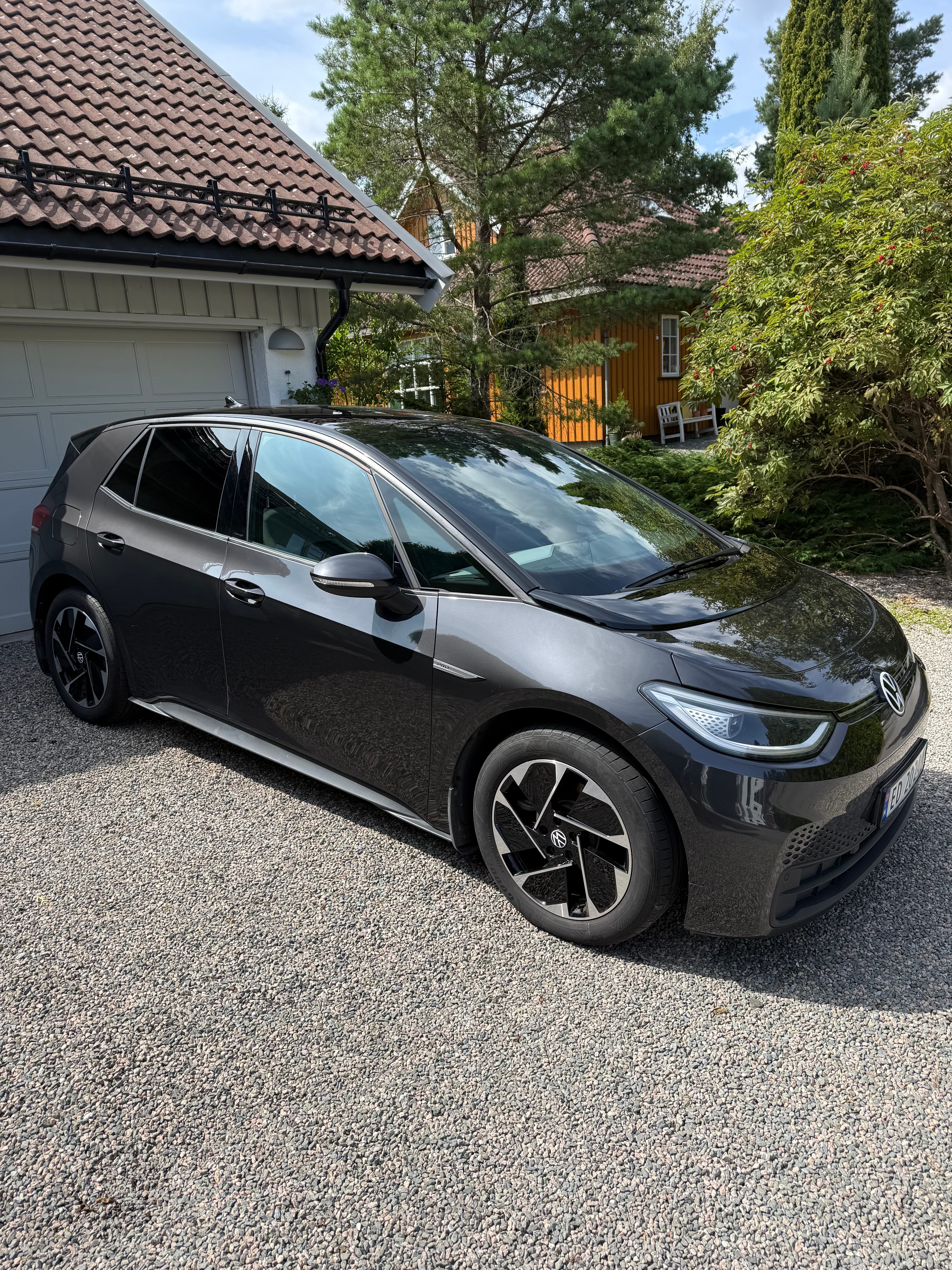 Volkswagen ID.3 Pro with Air conditioning