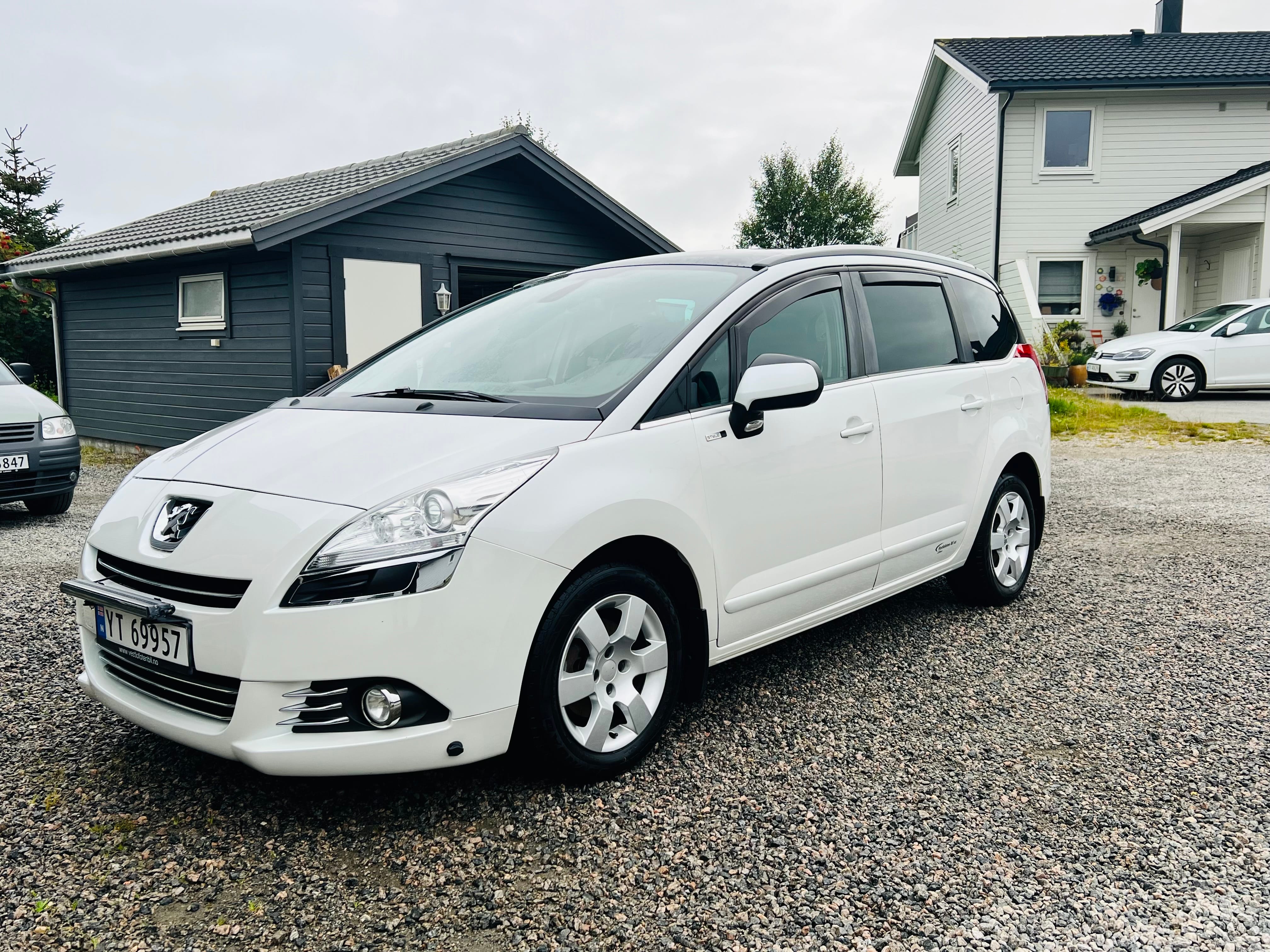 Peugeot 5008 med Cruisekontroll