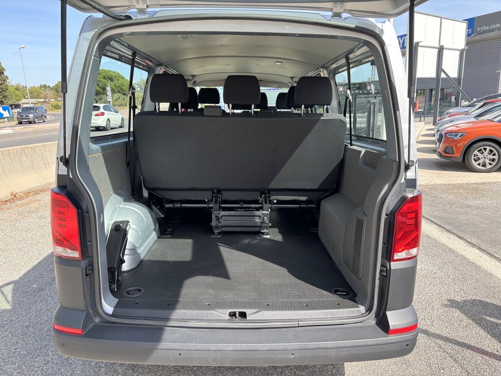 Volkswagen Transporter 6.1 Business Line avec Chaines