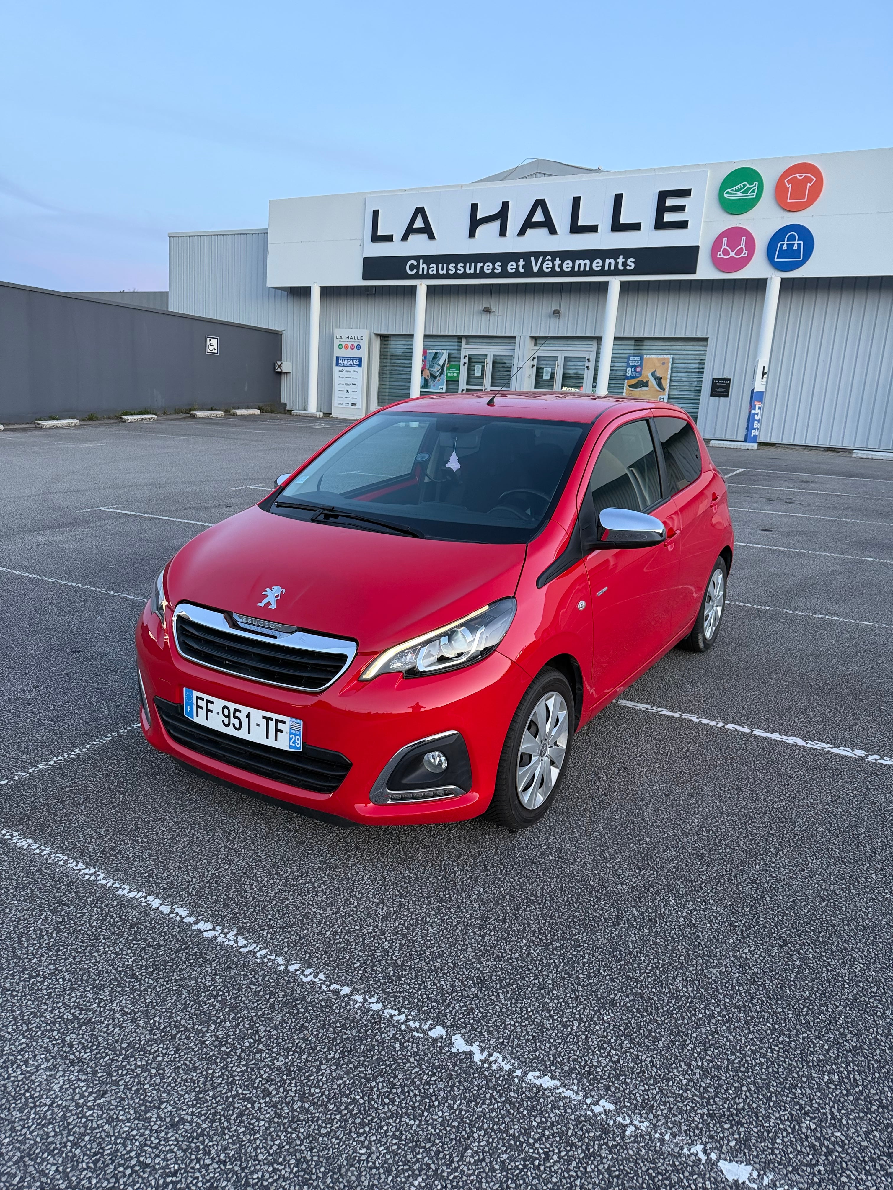 Peugeot 108, 2019, Essence 98
