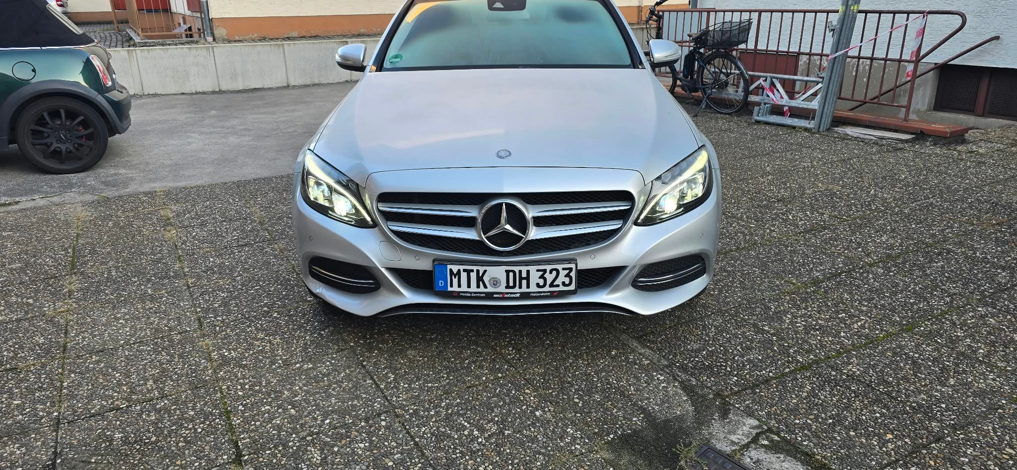 Mercedes-Benz C-Klasse C 180, 2014, Super 95, Automatik