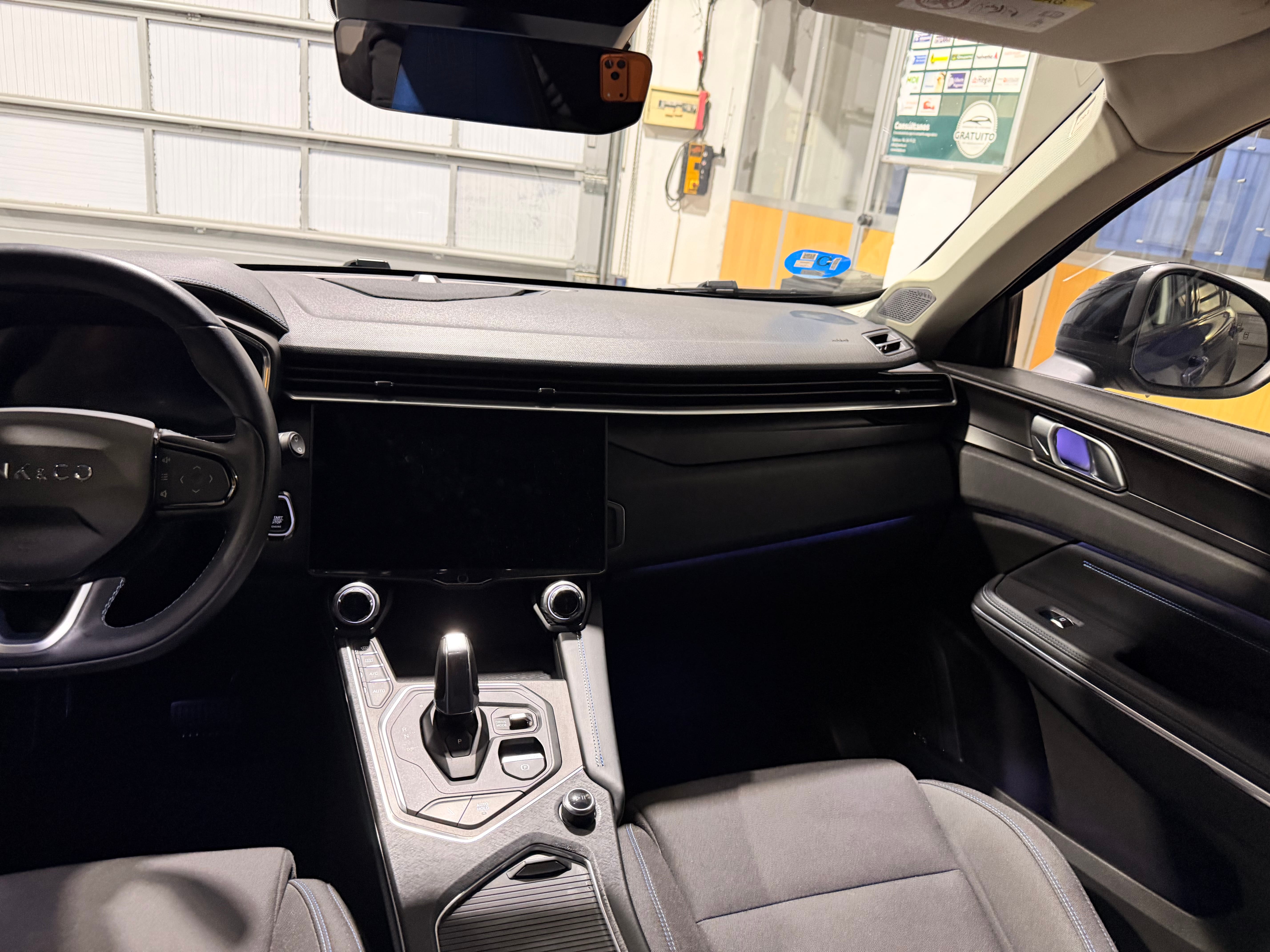 Lynk & Co 01 con Control de velocidad