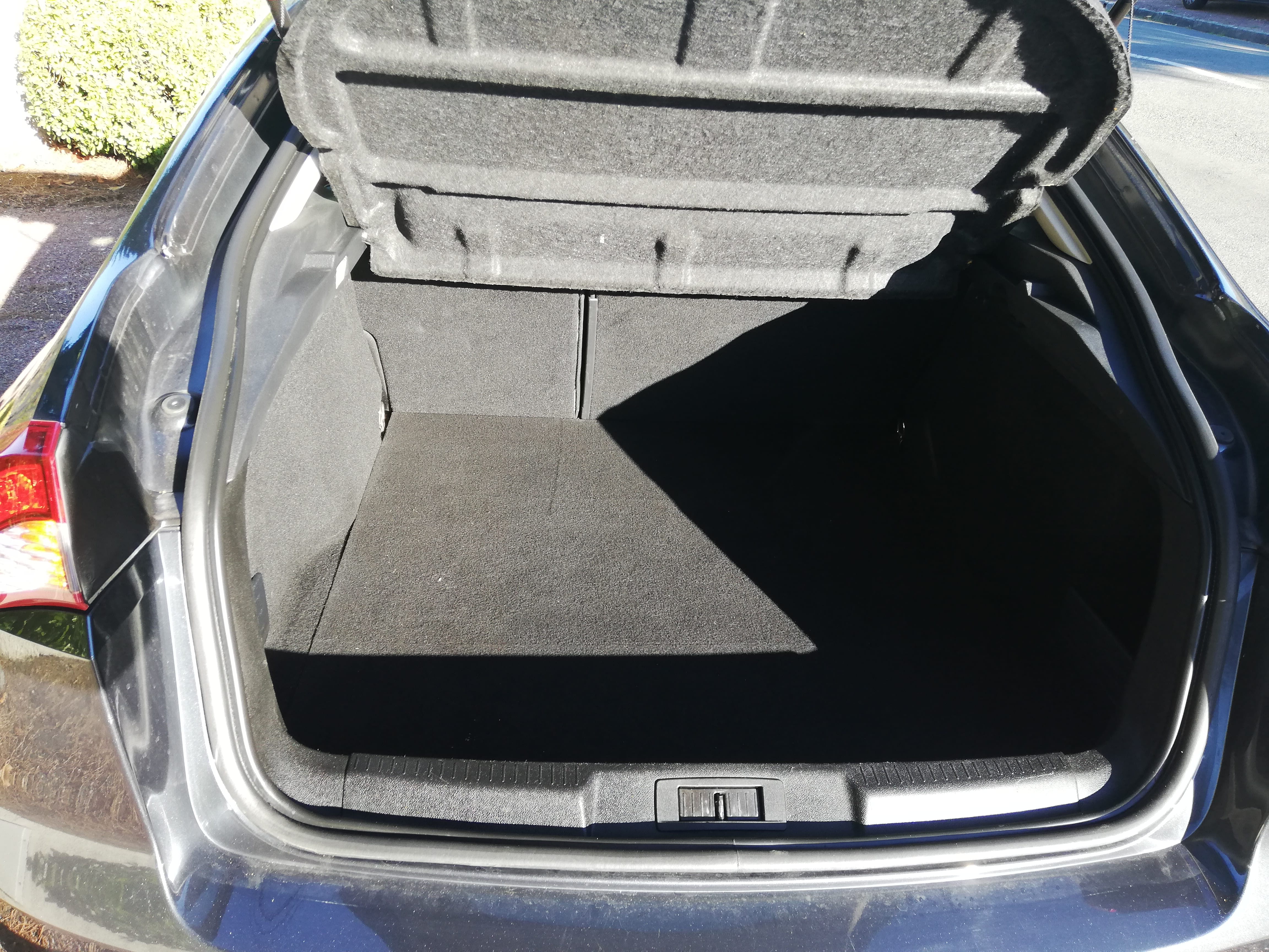 Renault Laguna III Limited 1,5 DCI con Entrada de Audio/iPod
