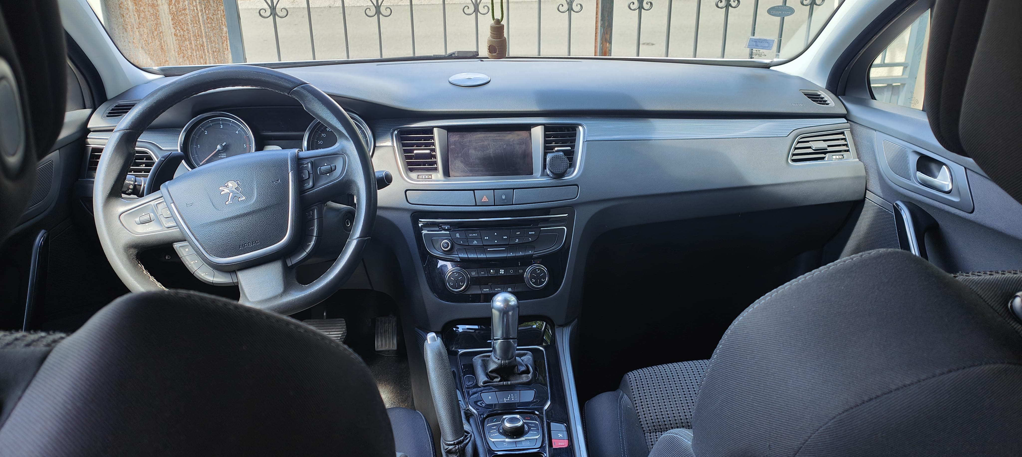 Peugeot 508 1,6 L Blue Hdi avec GPS