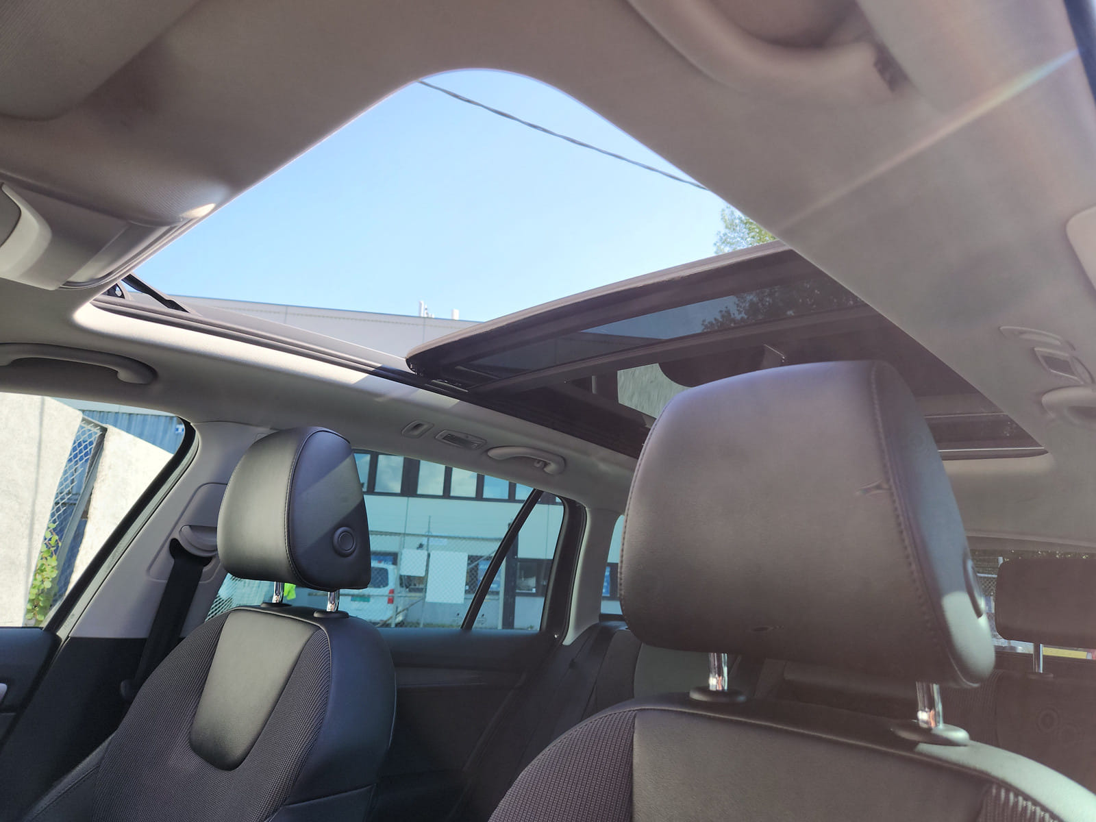 Skoda Octavia 1,8 TSI with Bluetooth audio