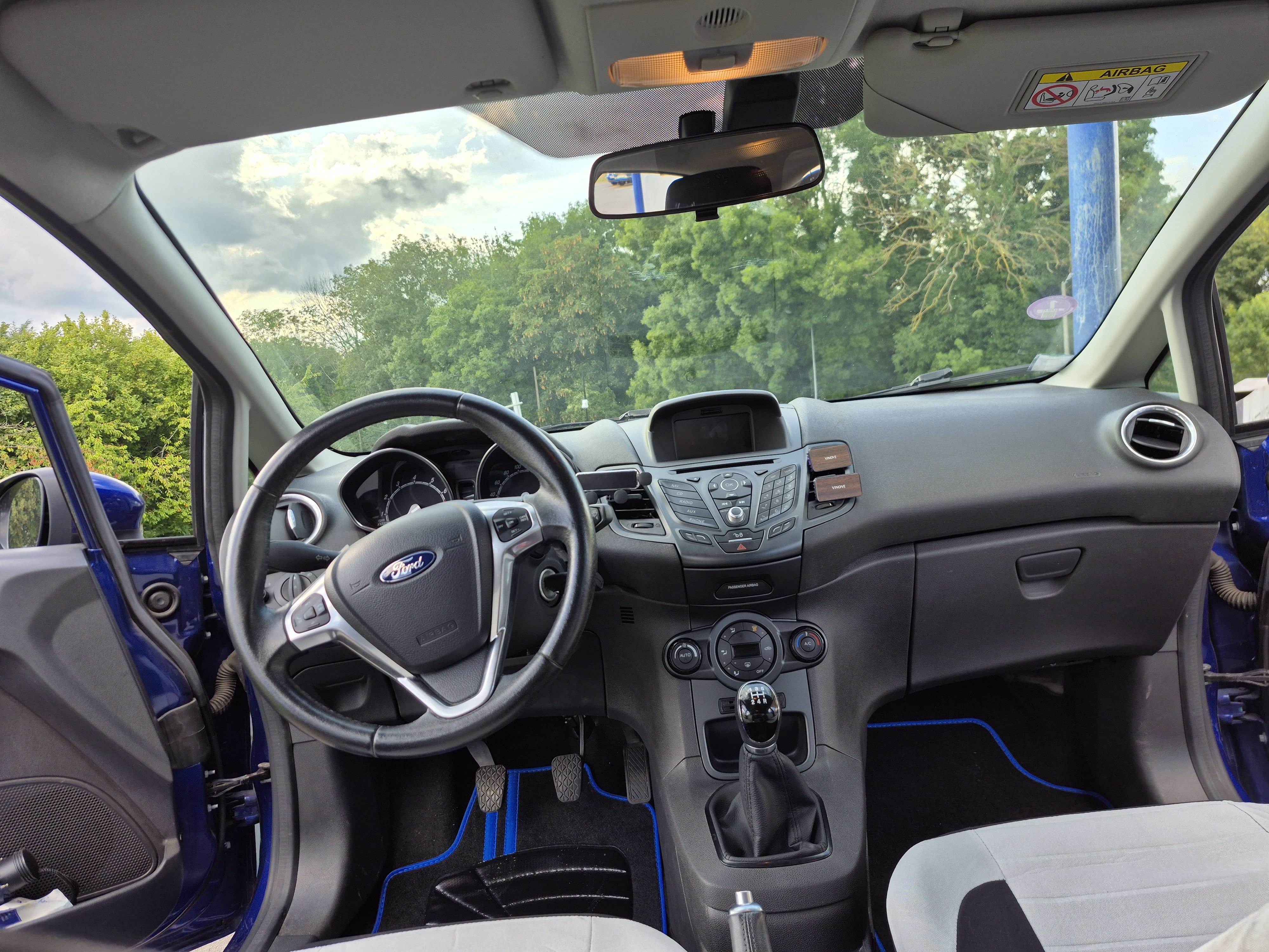 Ford Fiesta avec GPS