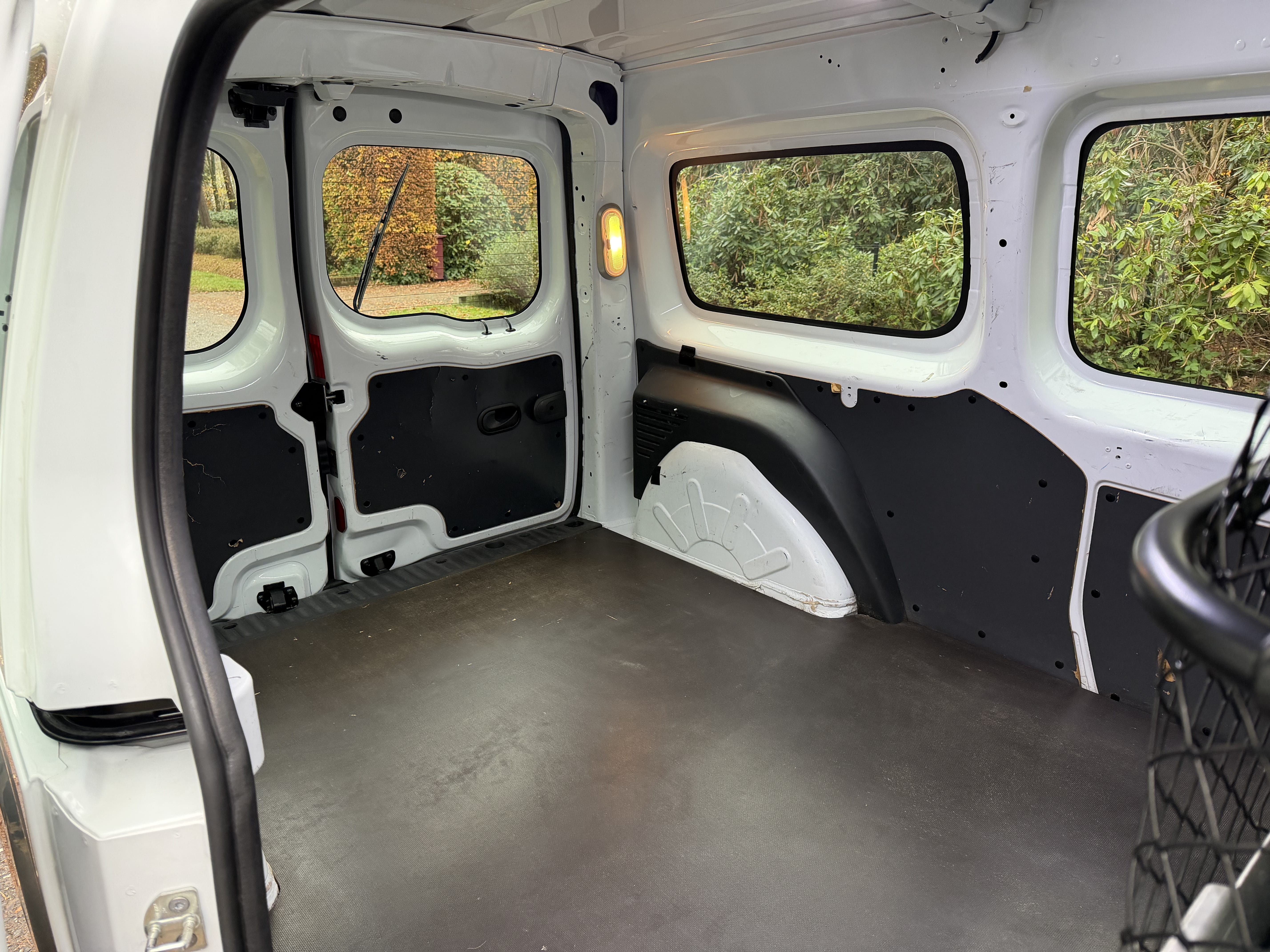 Renault Kangoo Bestelwagen Express Maxi 1.5 Blue dCi Confort met Sneeuwkettingen