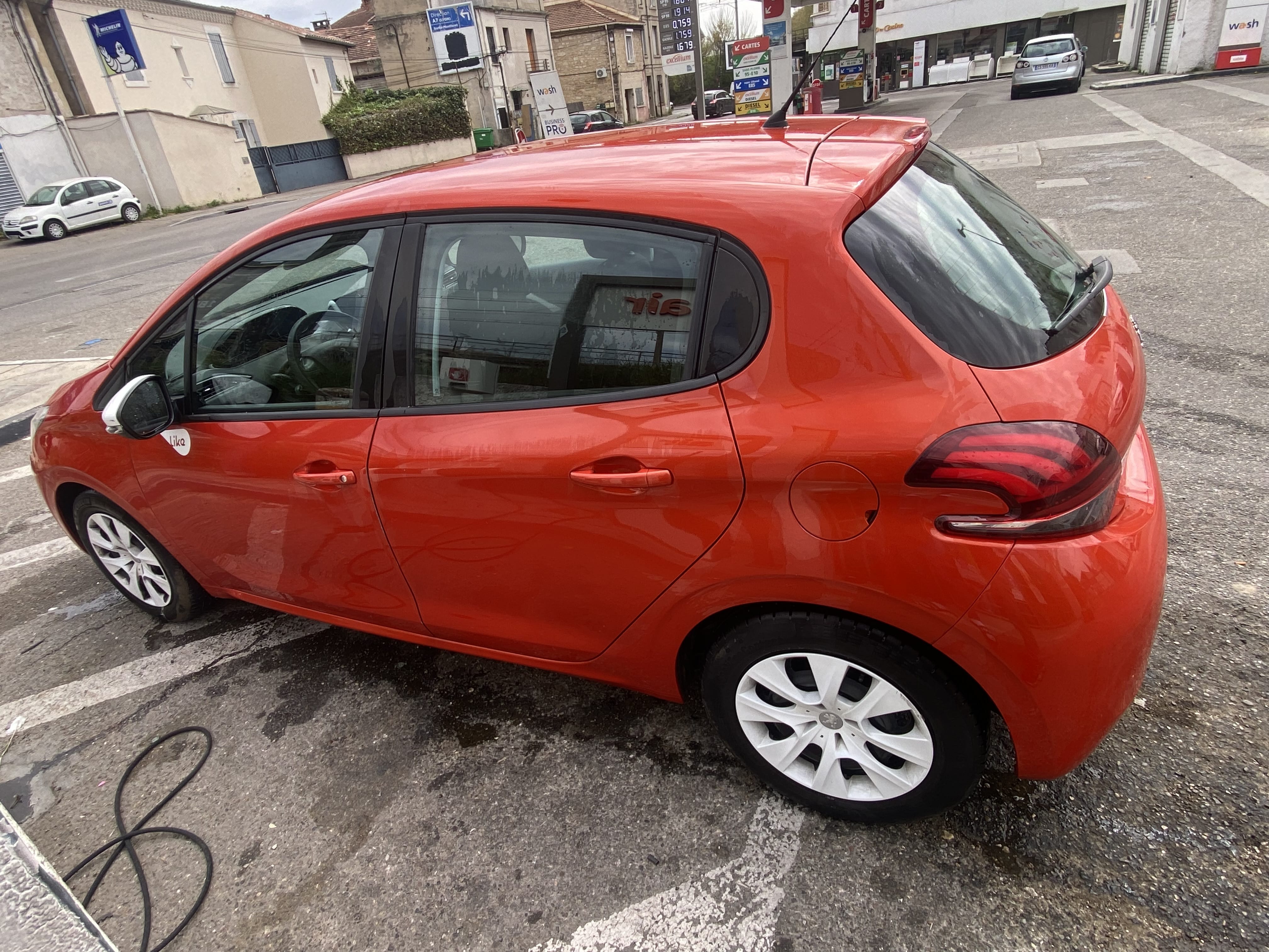 Peugeot 208 avec Climatisation