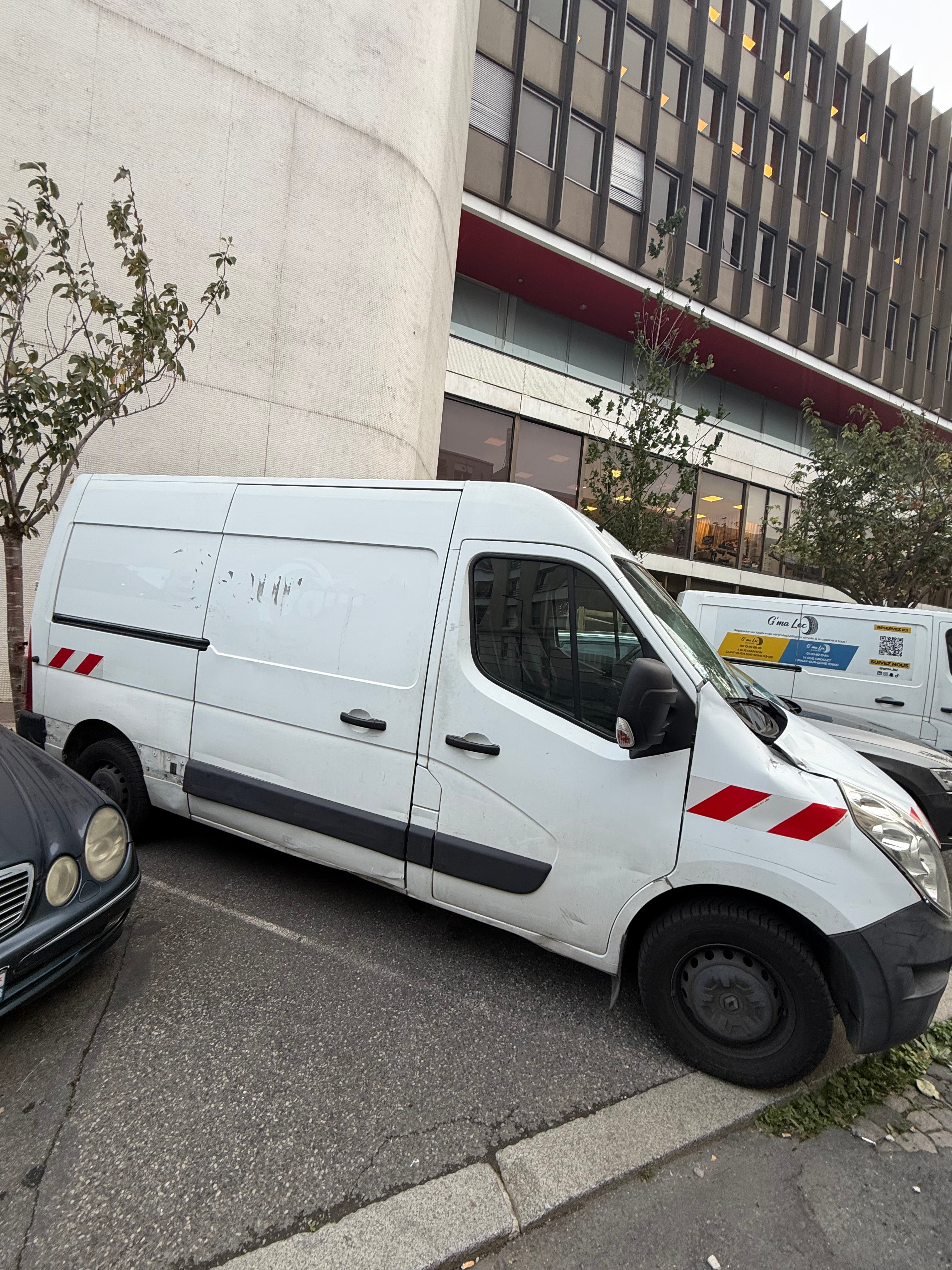 Renault Master 2.3L Diesel 130 ch avec Climatisation