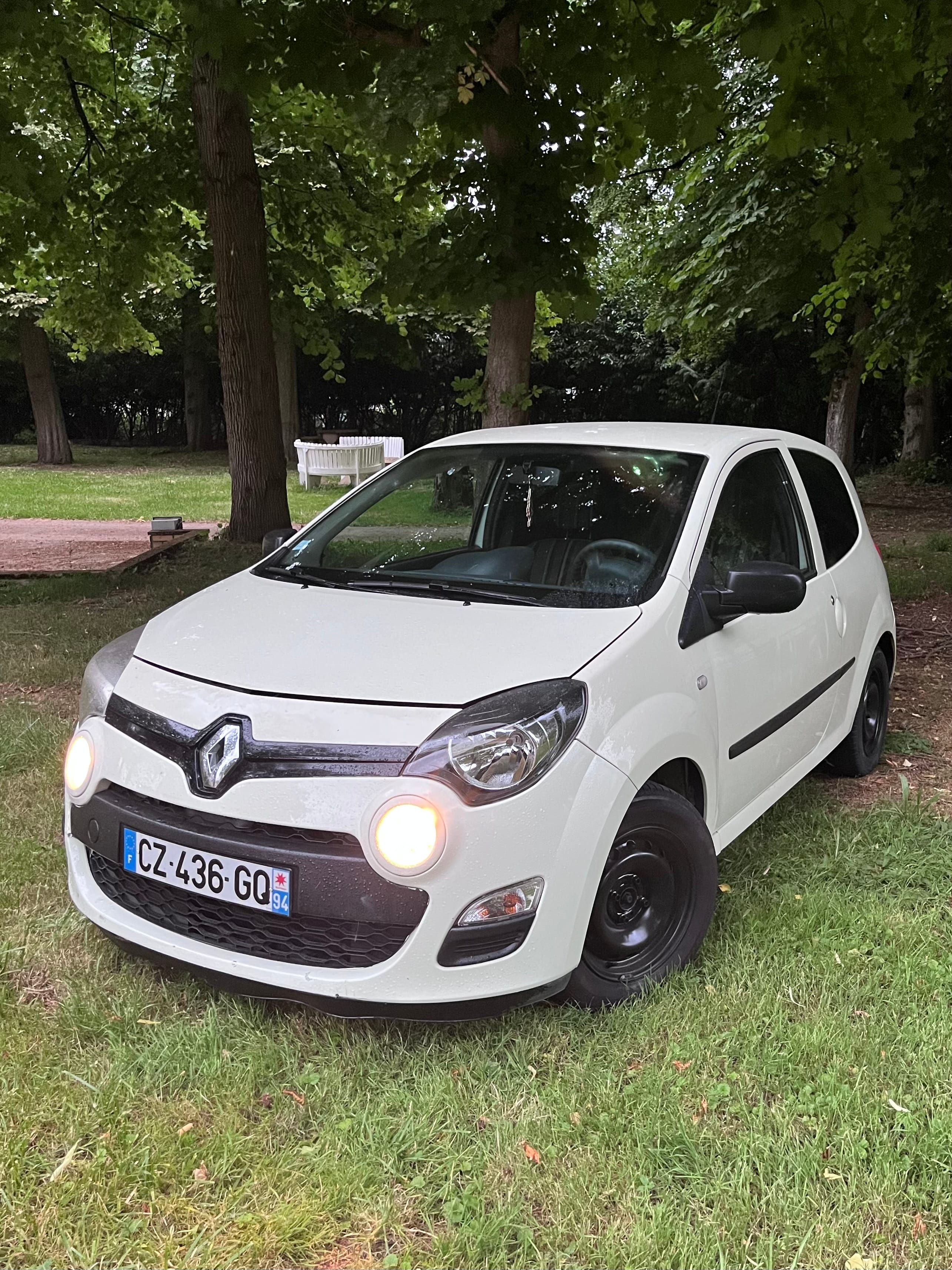 Renault Twingo II, 2013, Essence 98