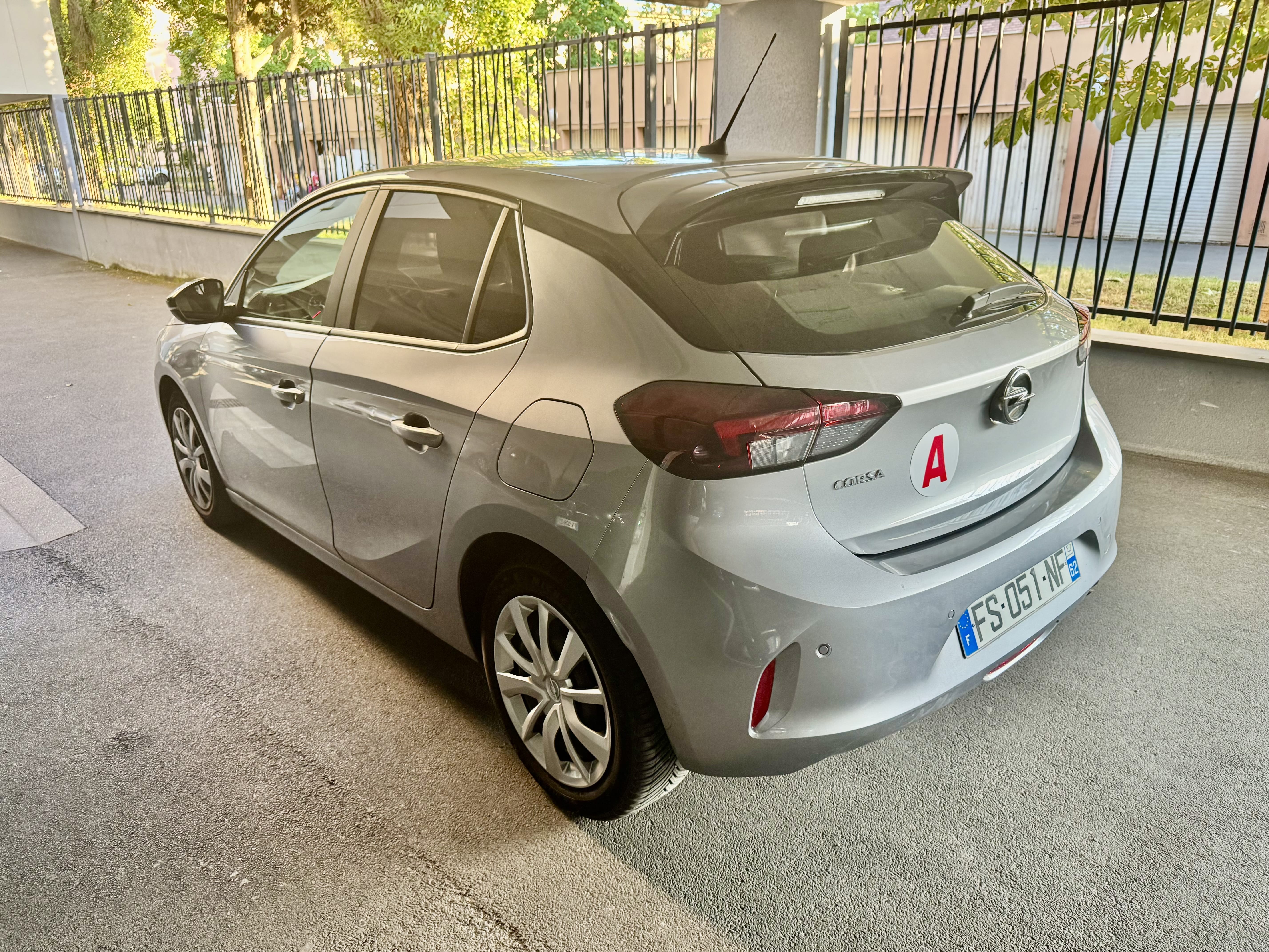 Opel Corsa avec Régulateur de vitesse