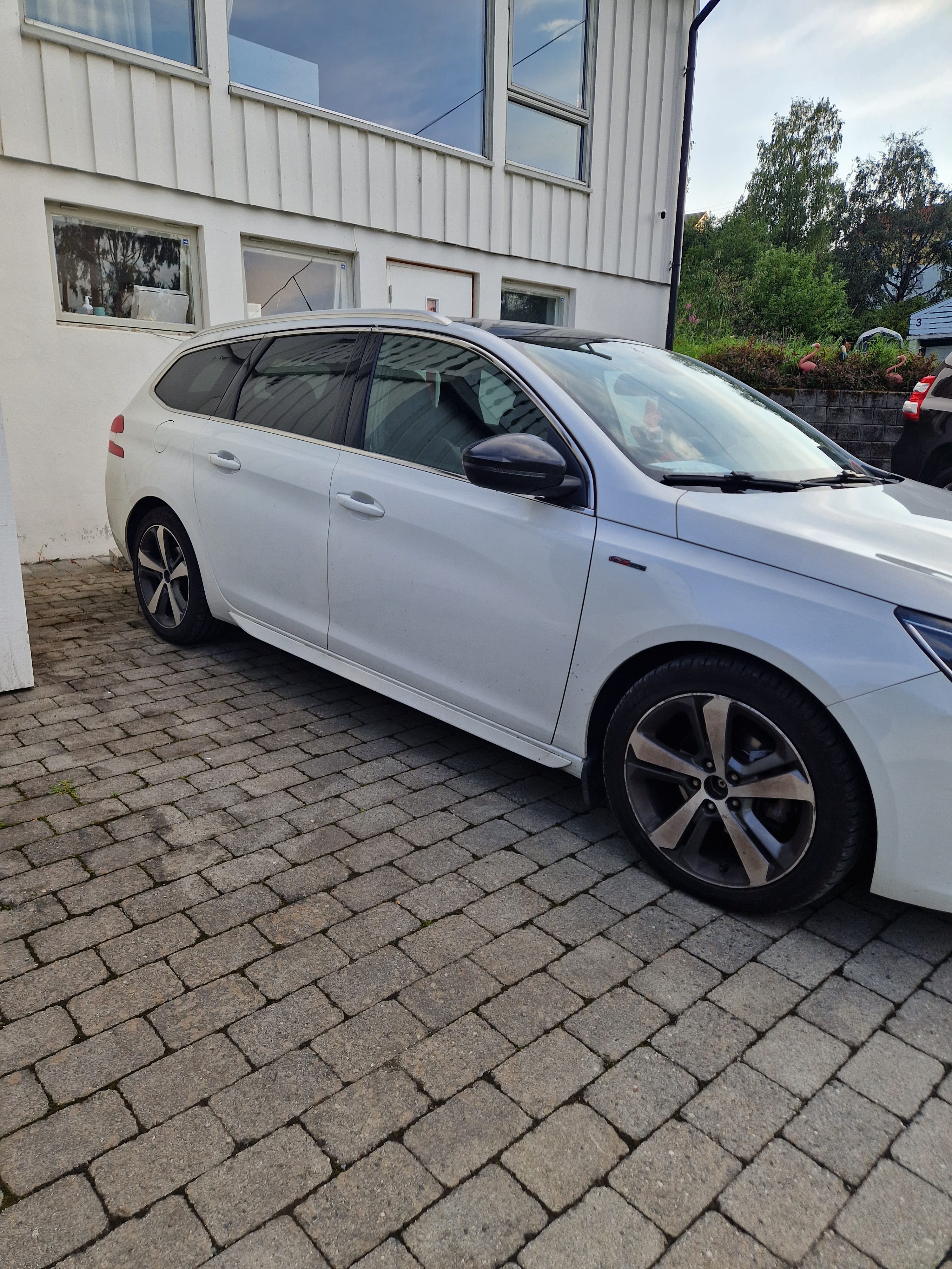 Peugeot 308, 2016, Blyfri 95, automatisk