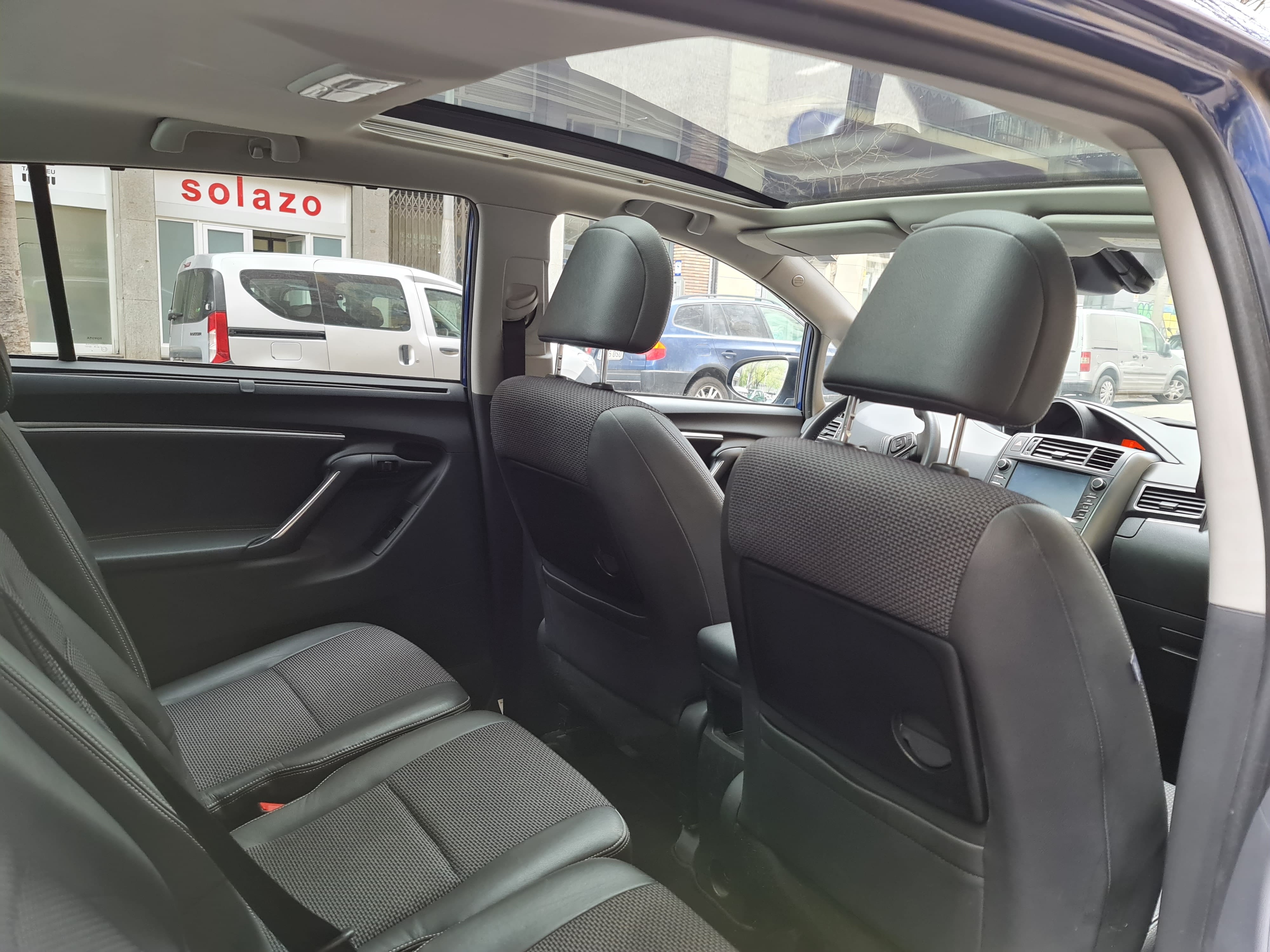 Toyota Verso 7 plazas con Entrada de Audio/iPod