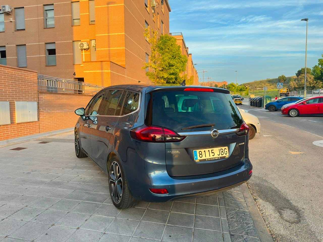 Opel Zafira Tourer con Cámara de marcha atrás