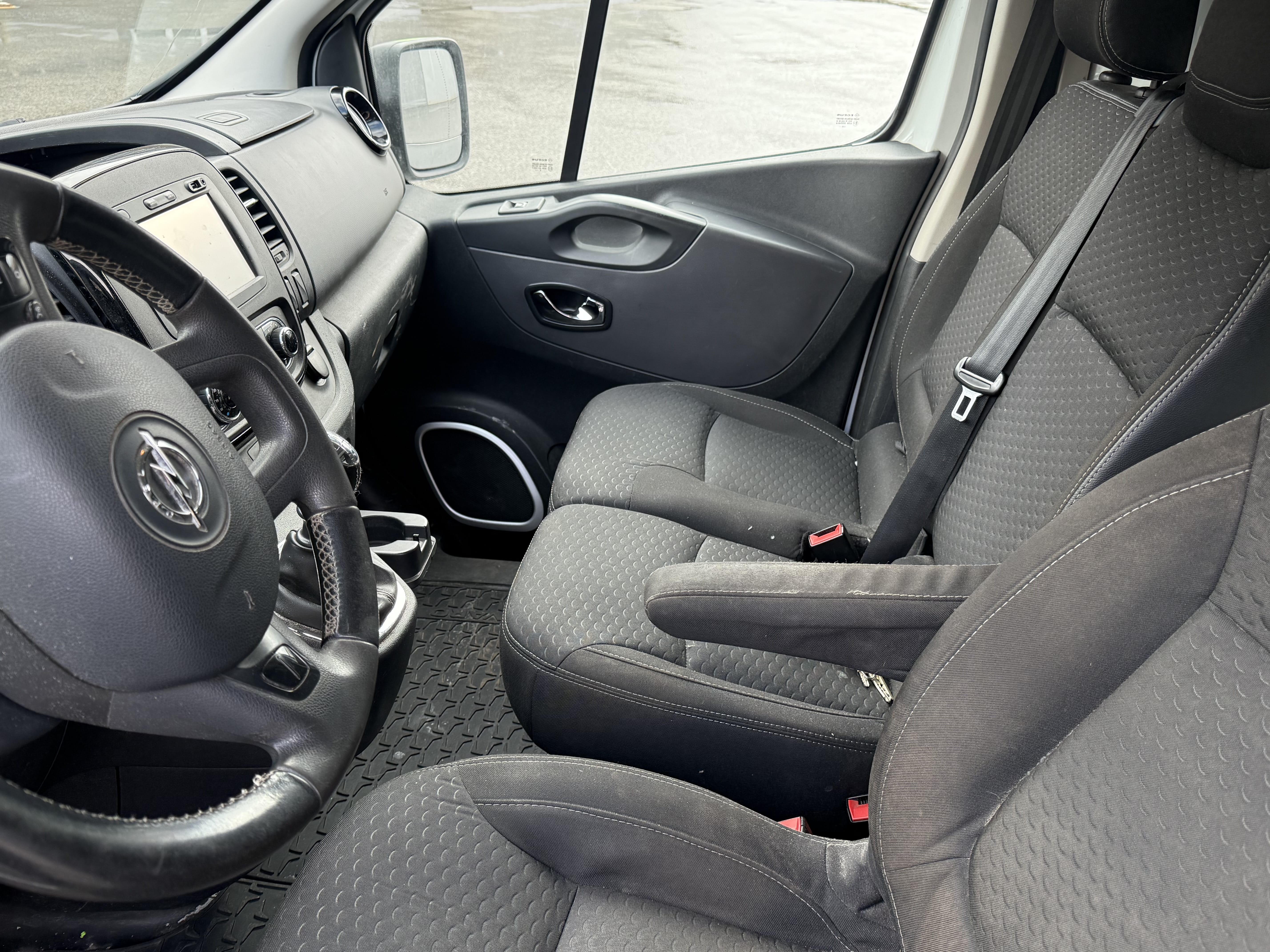 Opel Vivaro med Bluetooth audio