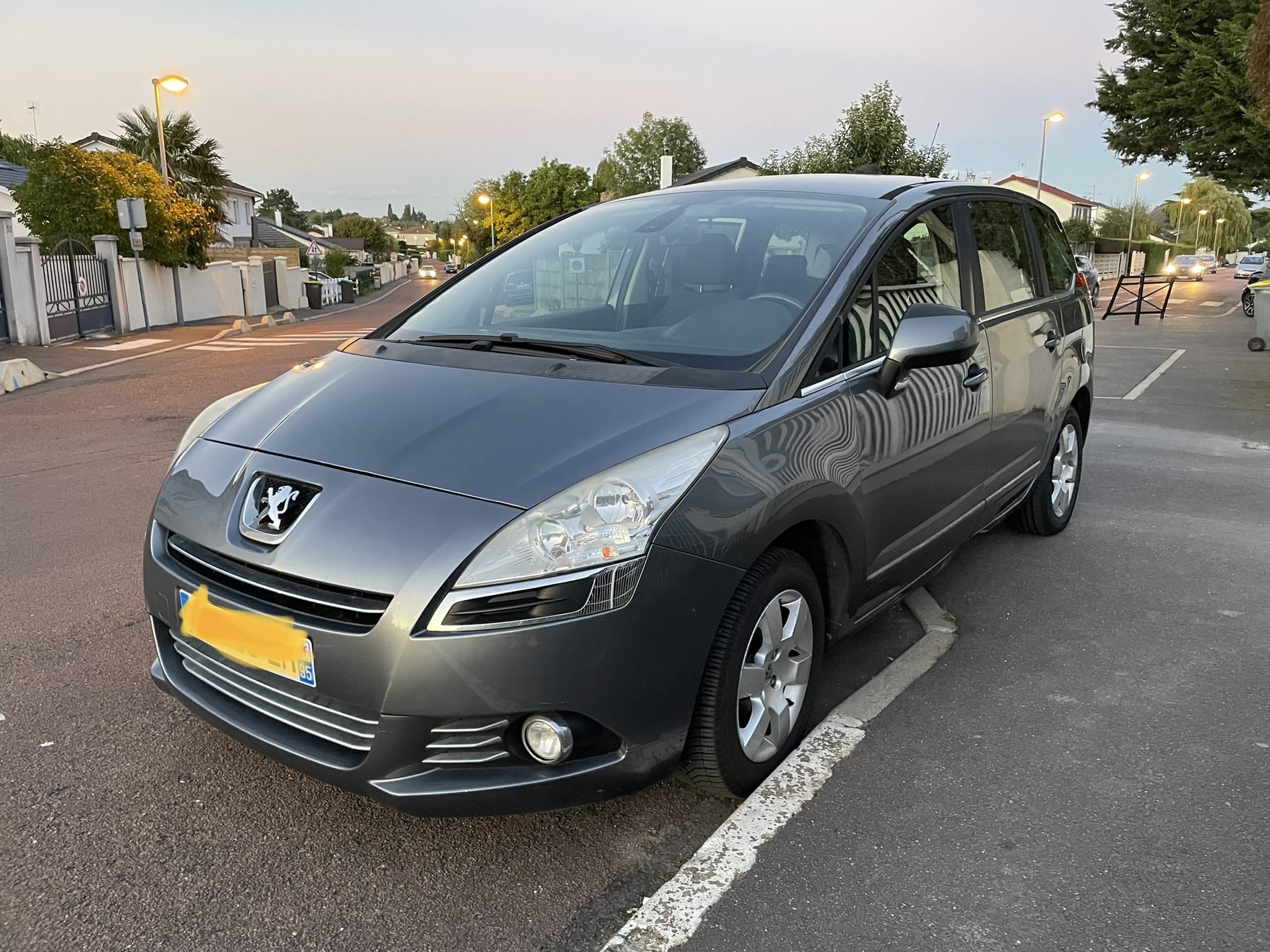 Peugeot 5008, 2011, Diesel, 7 places