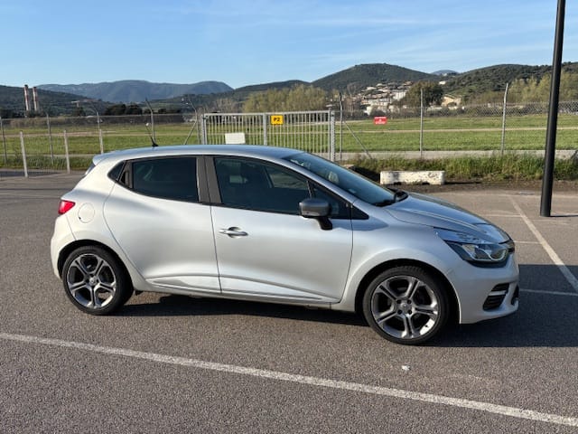 Renault Clio avec Climatisation