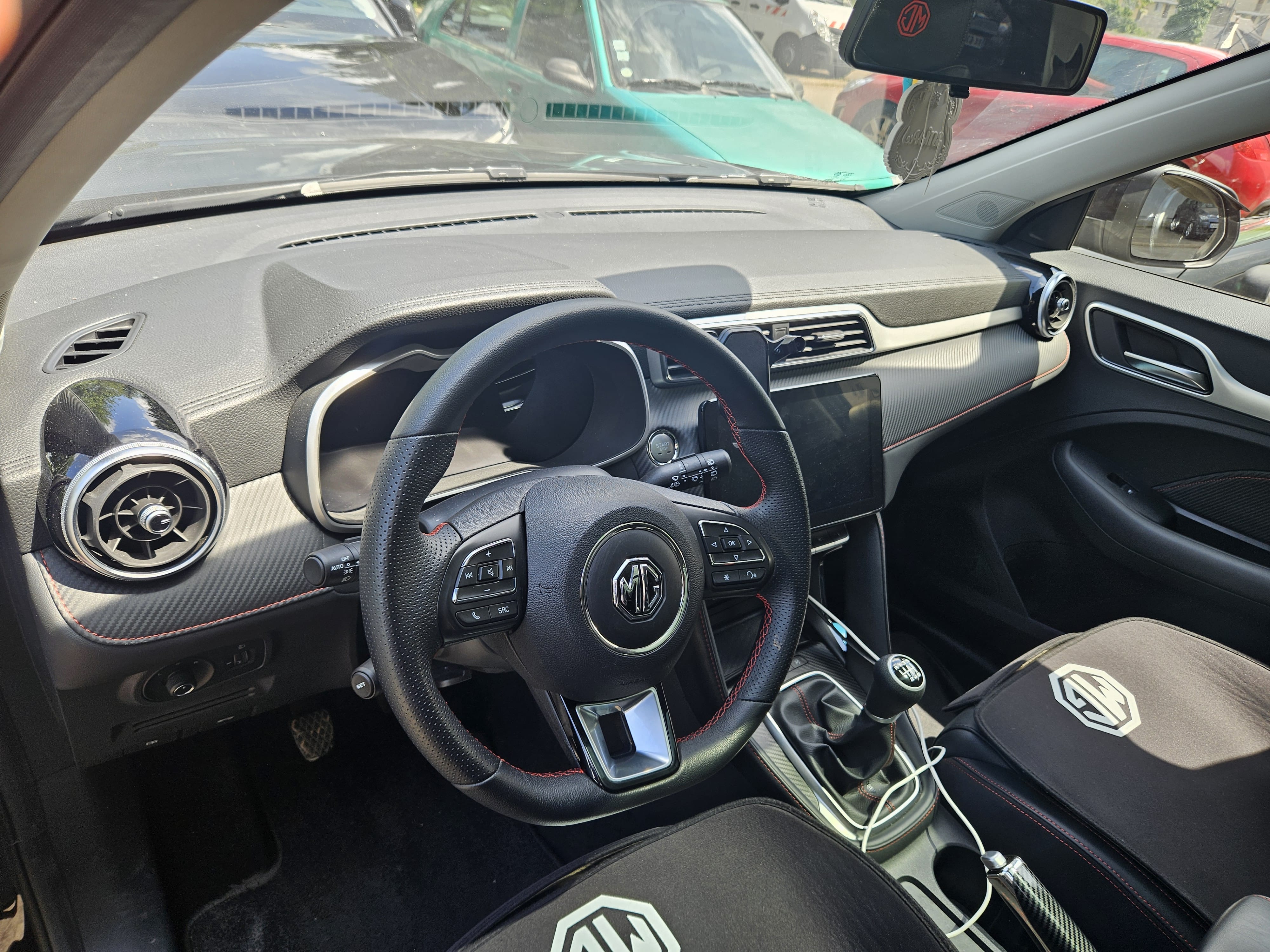 MG ZS