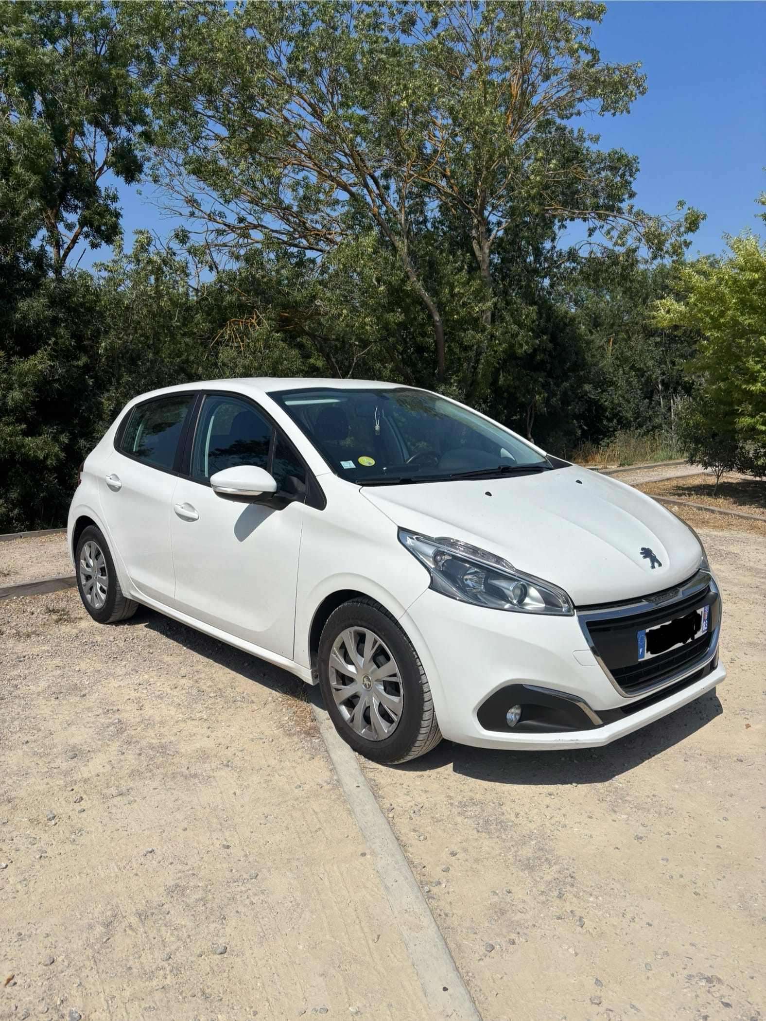 Peugeot 208 avec Climatisation