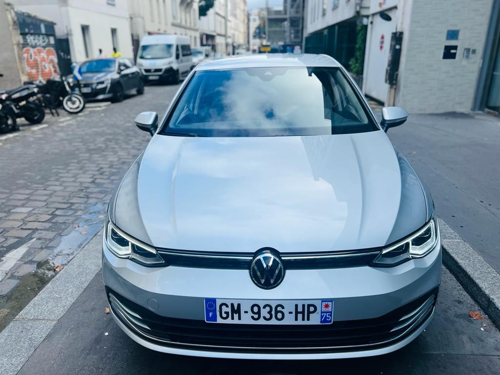 Volkswagen Golf, 2023, Essence 98, automatique