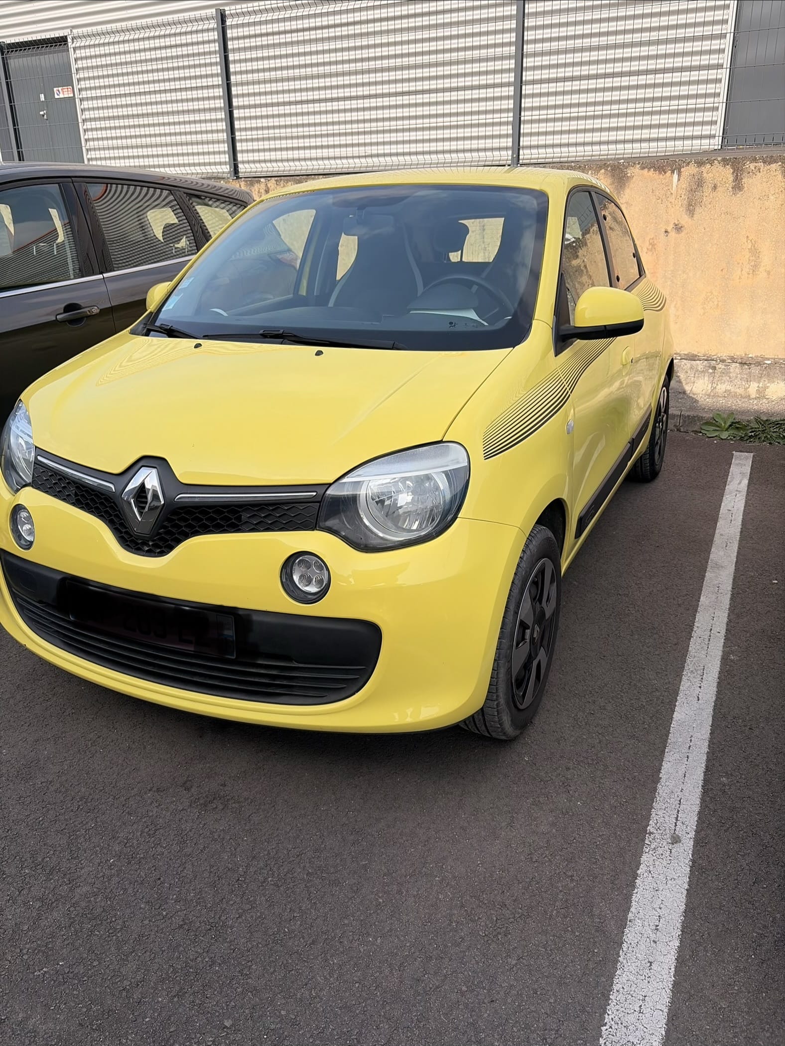 Renault Twingo III 1.0 SCE 70ch avec Autoradio