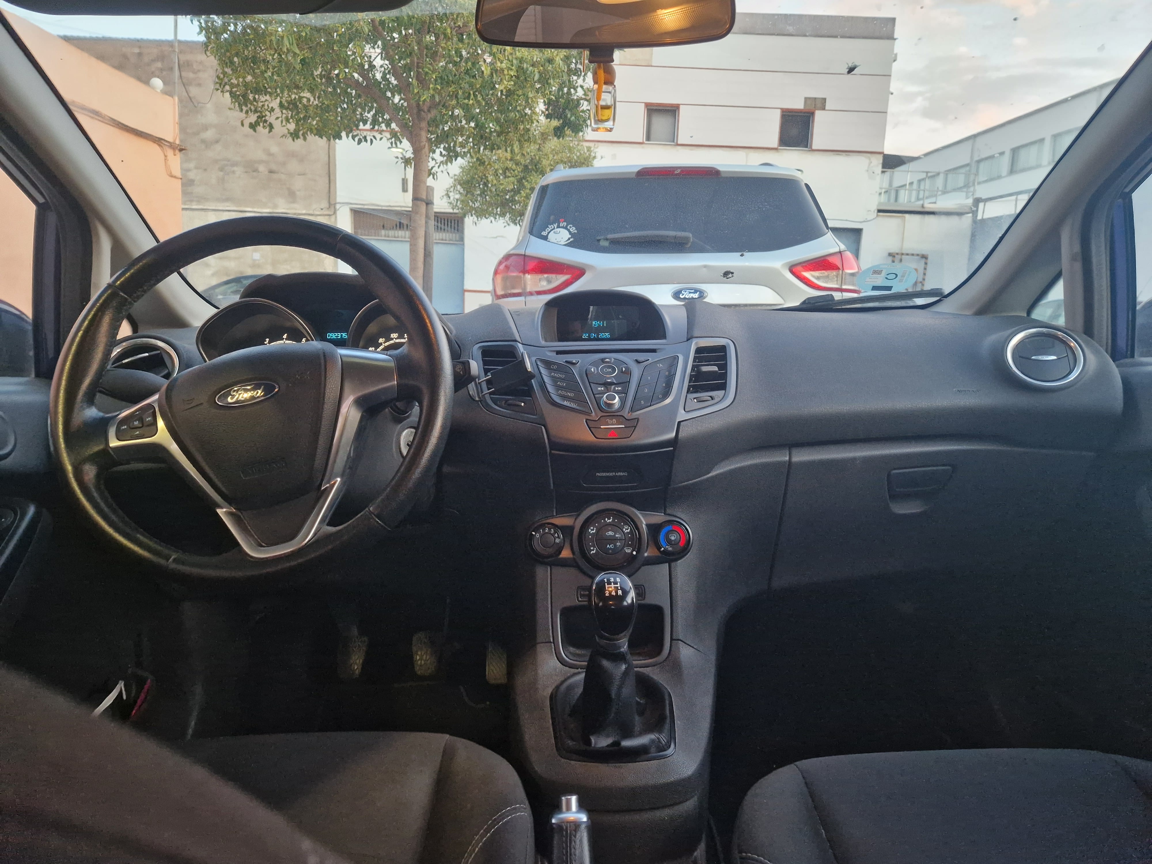 Ford Fiesta met Autoradio
