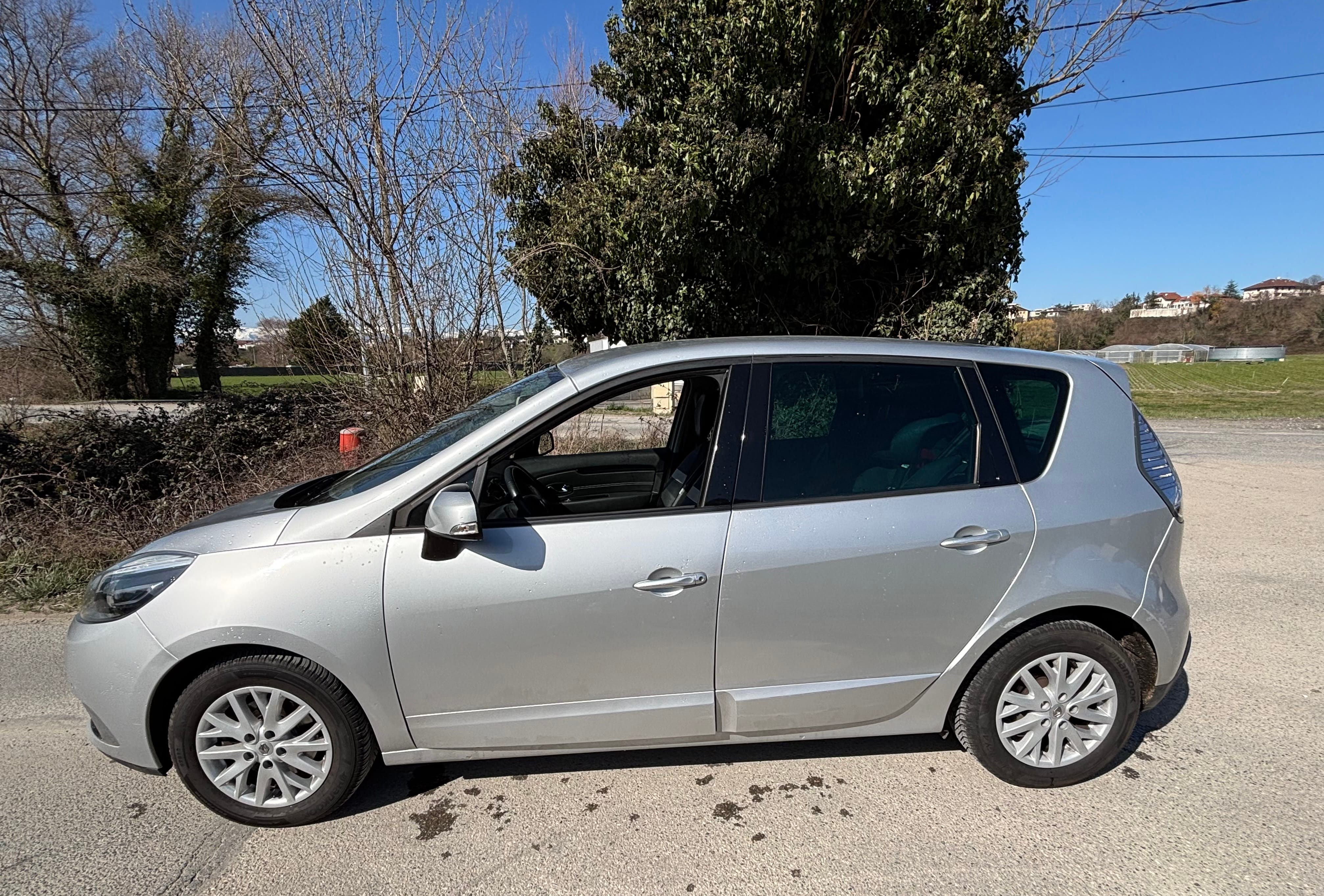 Renault Mégane Scénic avec Port USB