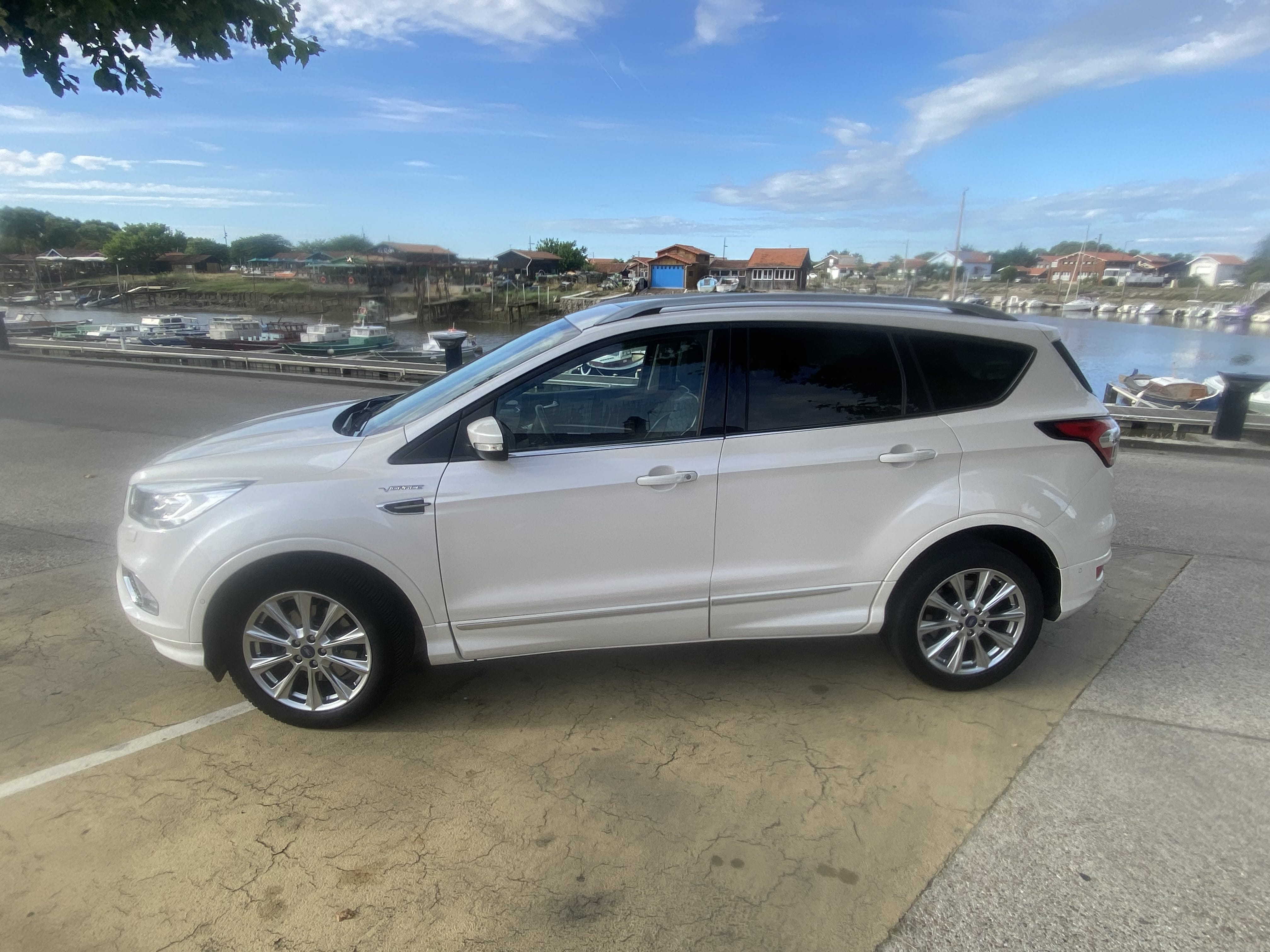 Ford Kuga Business 2.0 L TDCI 150 CV avec Climatisation