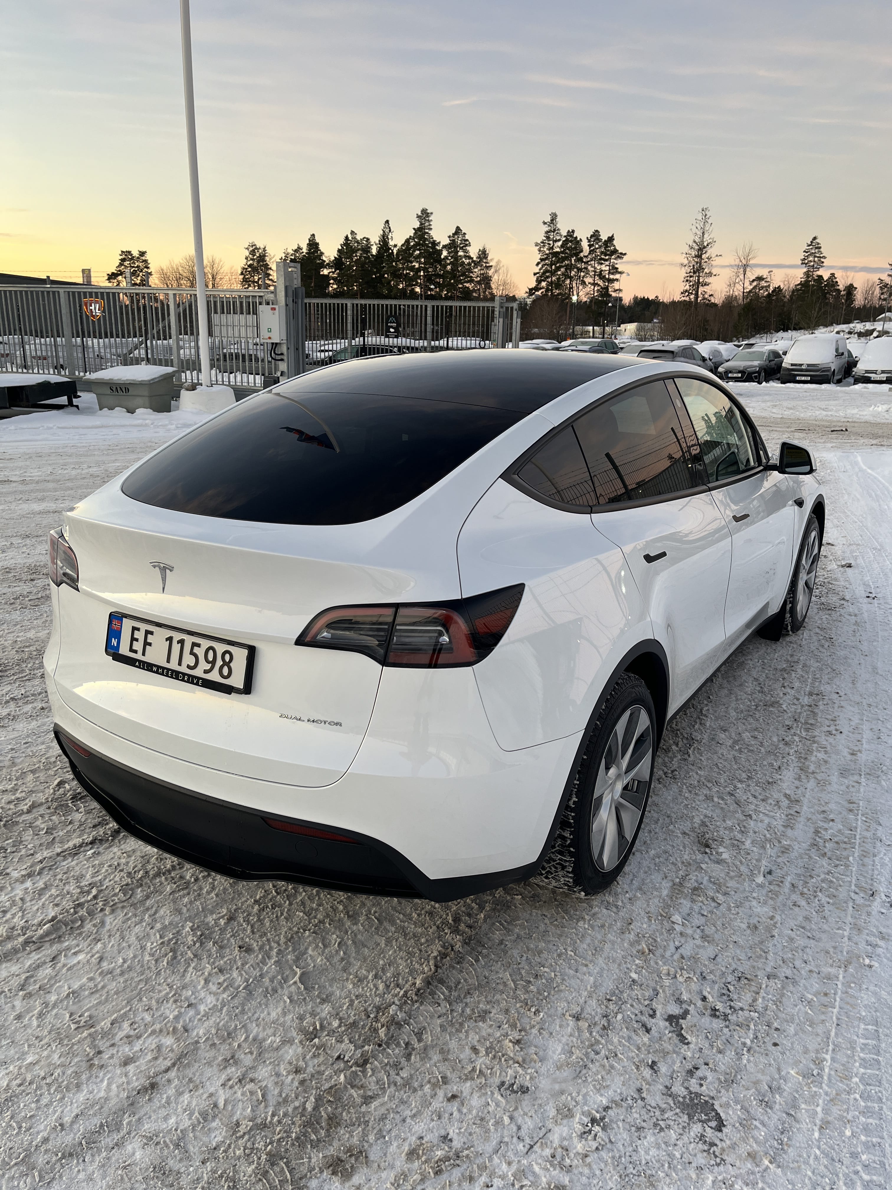 Tesla Model Y Long Range avec GPS