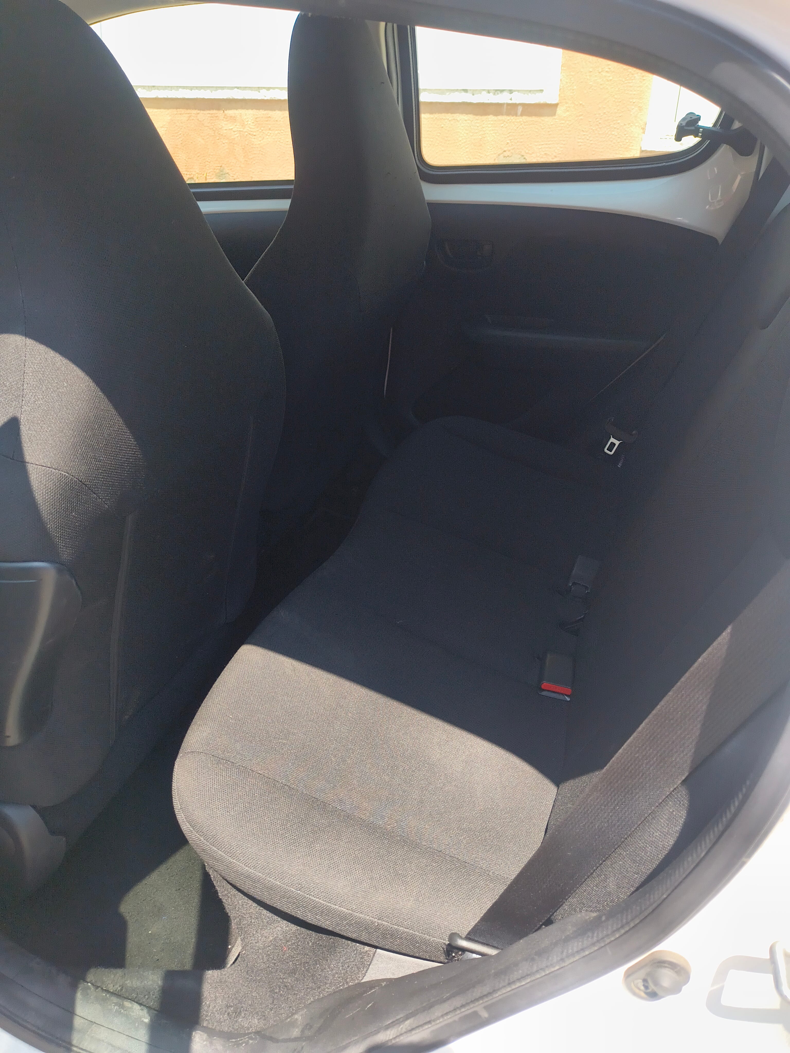 Peugeot 108 con Puertos de carga USB