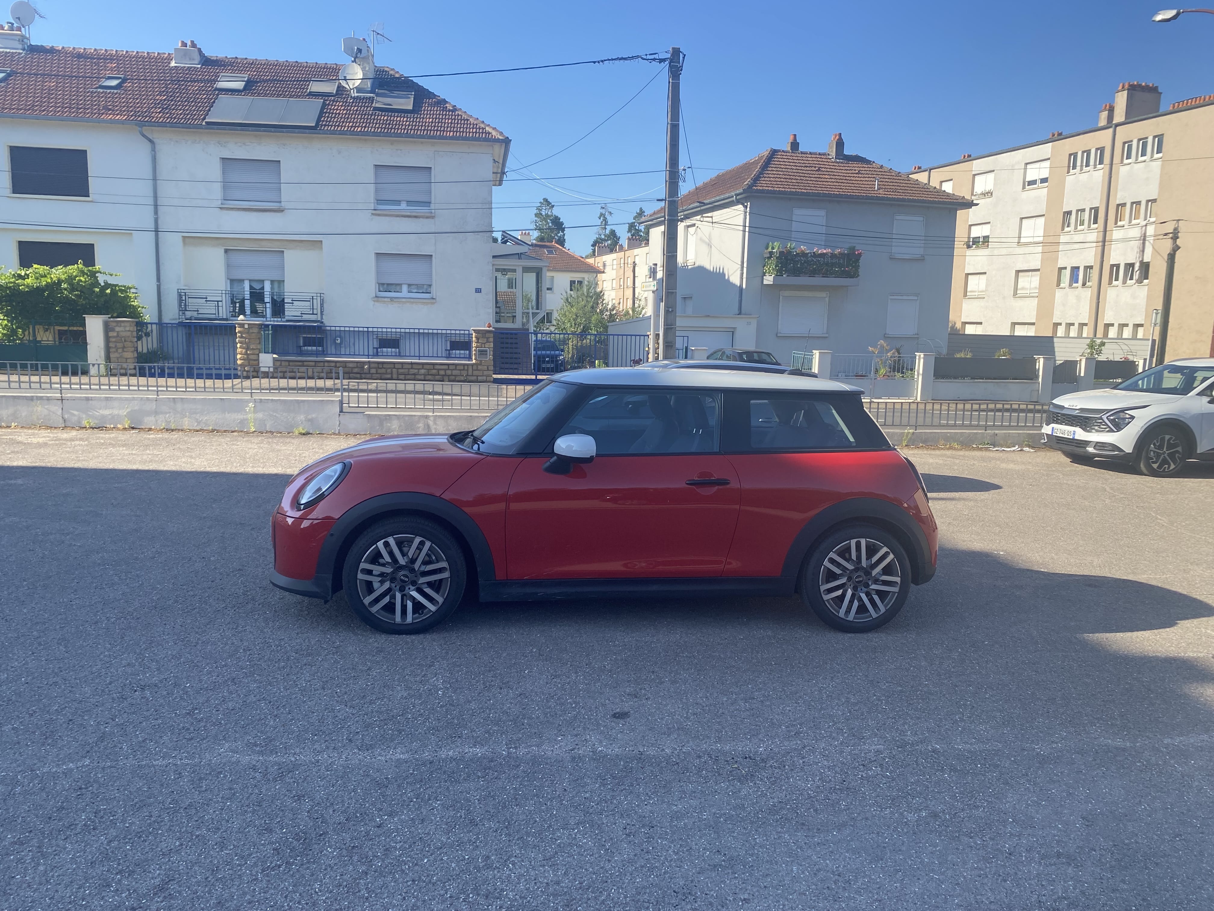 Mini Cooper 3 portes avec Audio Bluetooth