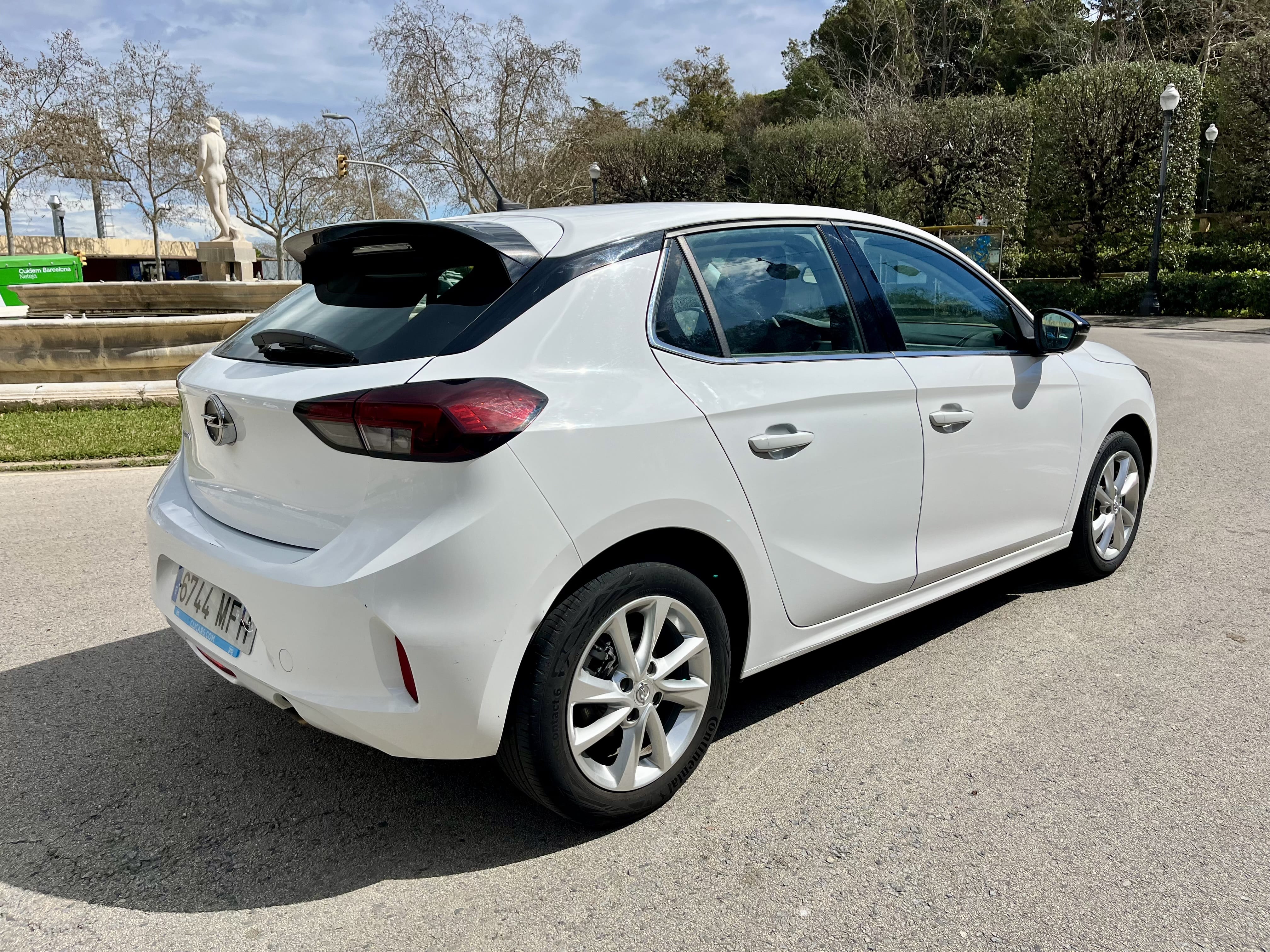 Opel Corsa Elegance con GPS