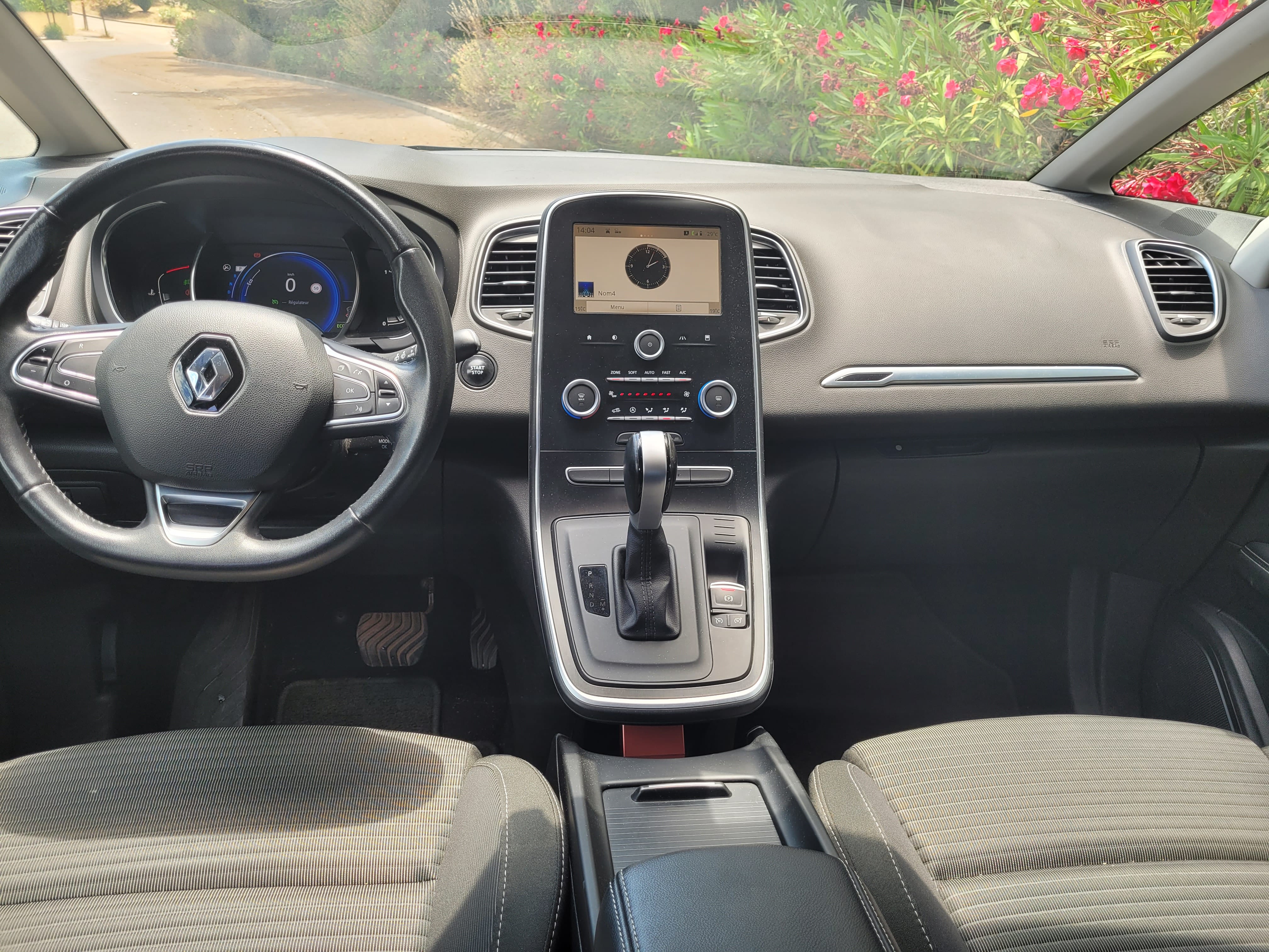 Renault Scenic Version confort toutes options avec GPS