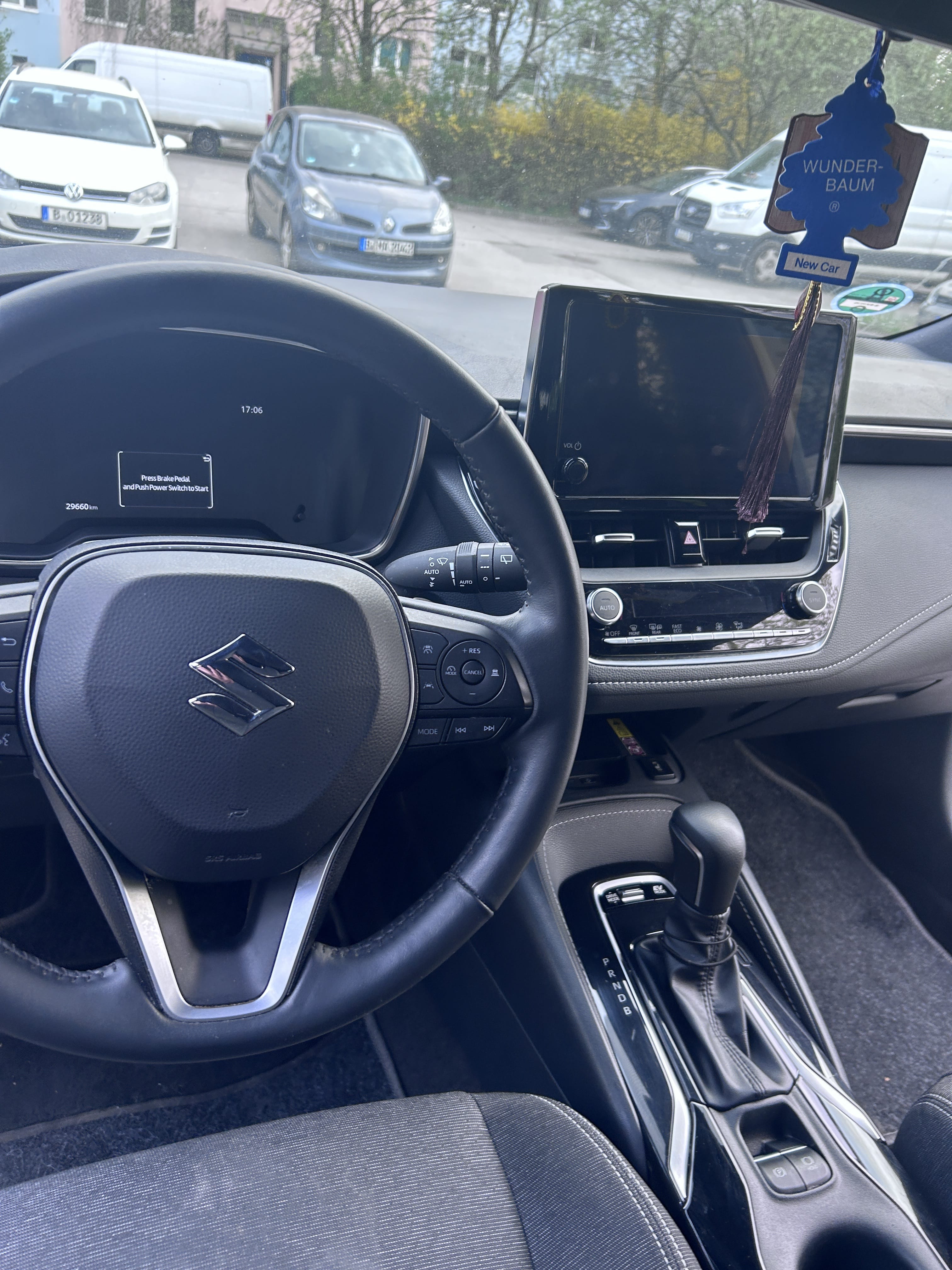 Suzuki Swace avec GPS
