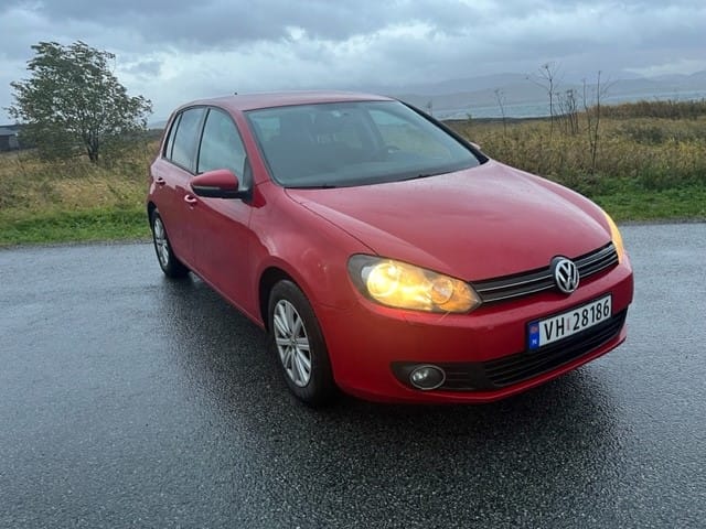 Volkswagen Golf 1.6TDI with Air conditioning