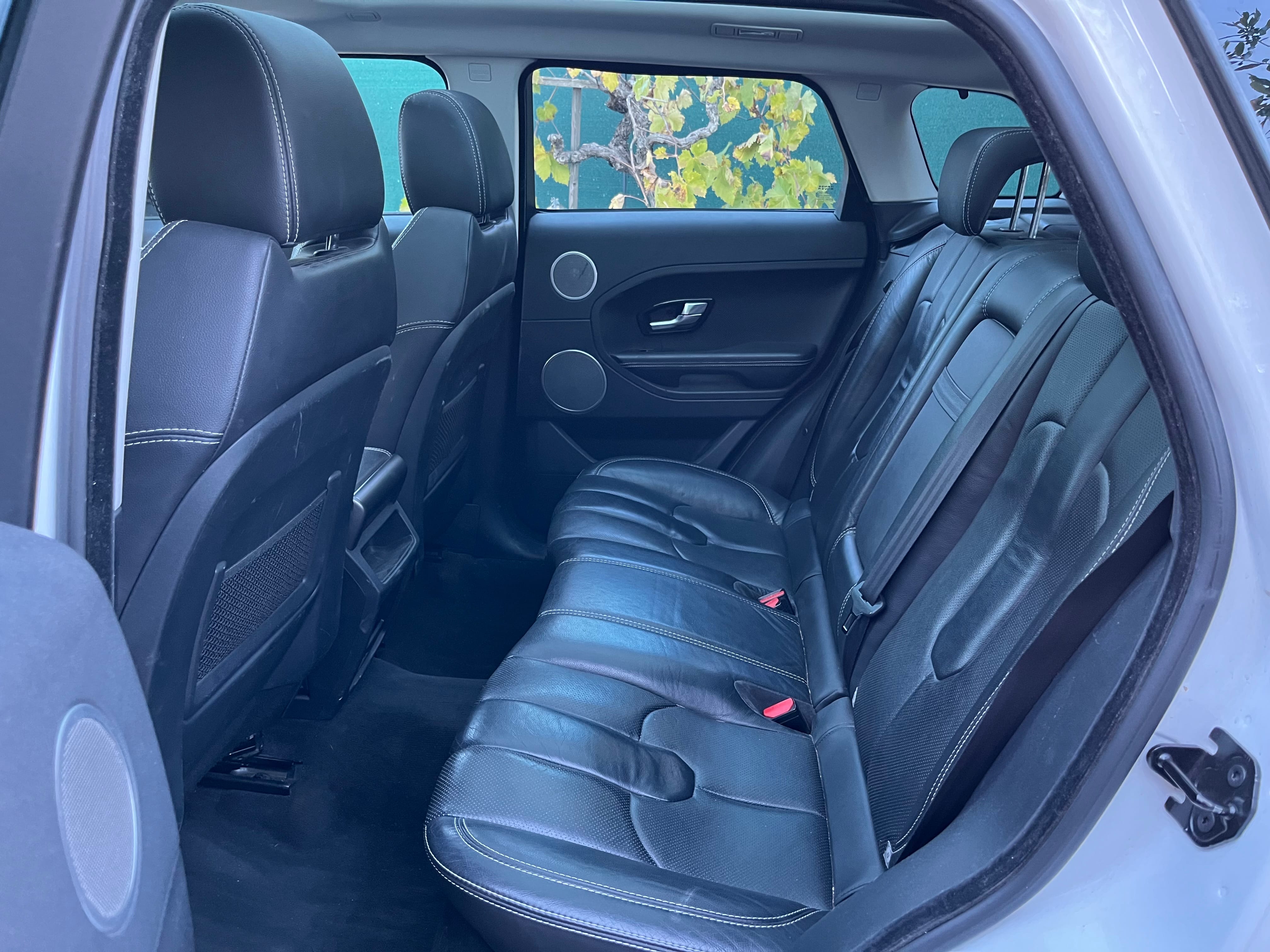 Land-Rover Range Rover Evoque TD4 Dynamic avec Pneus neige