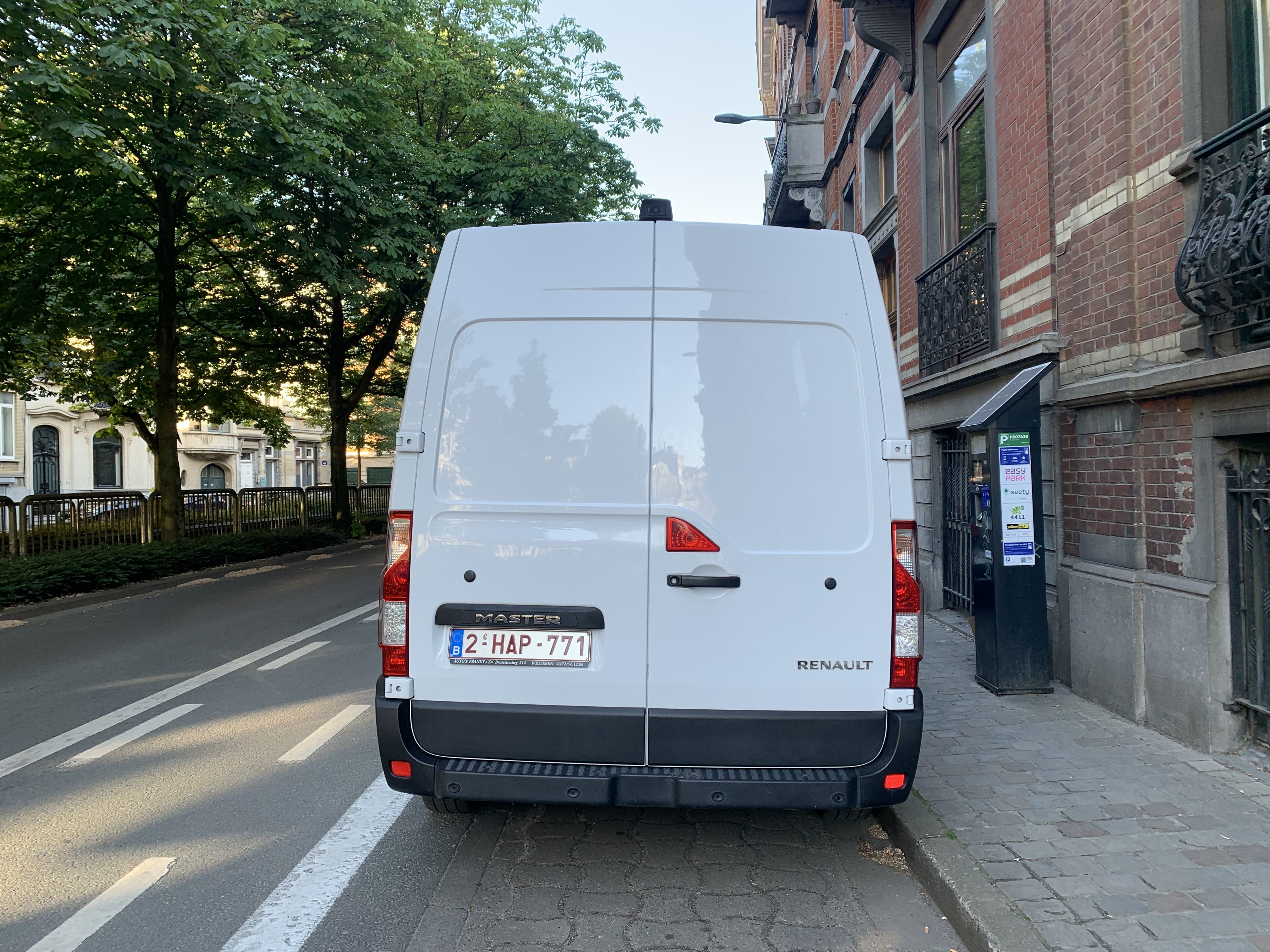Renault Master met GPS