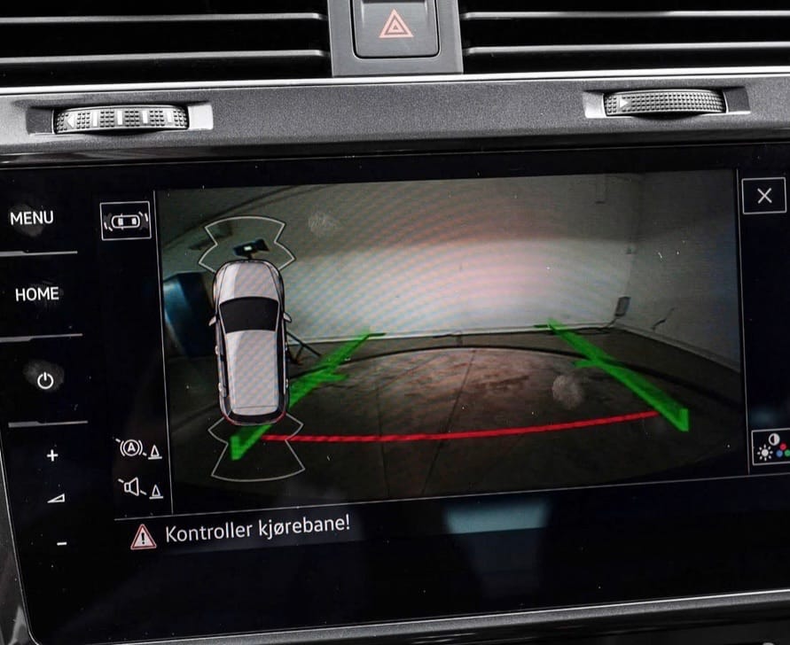 Volkswagen Golf mit Rückfahrkamera