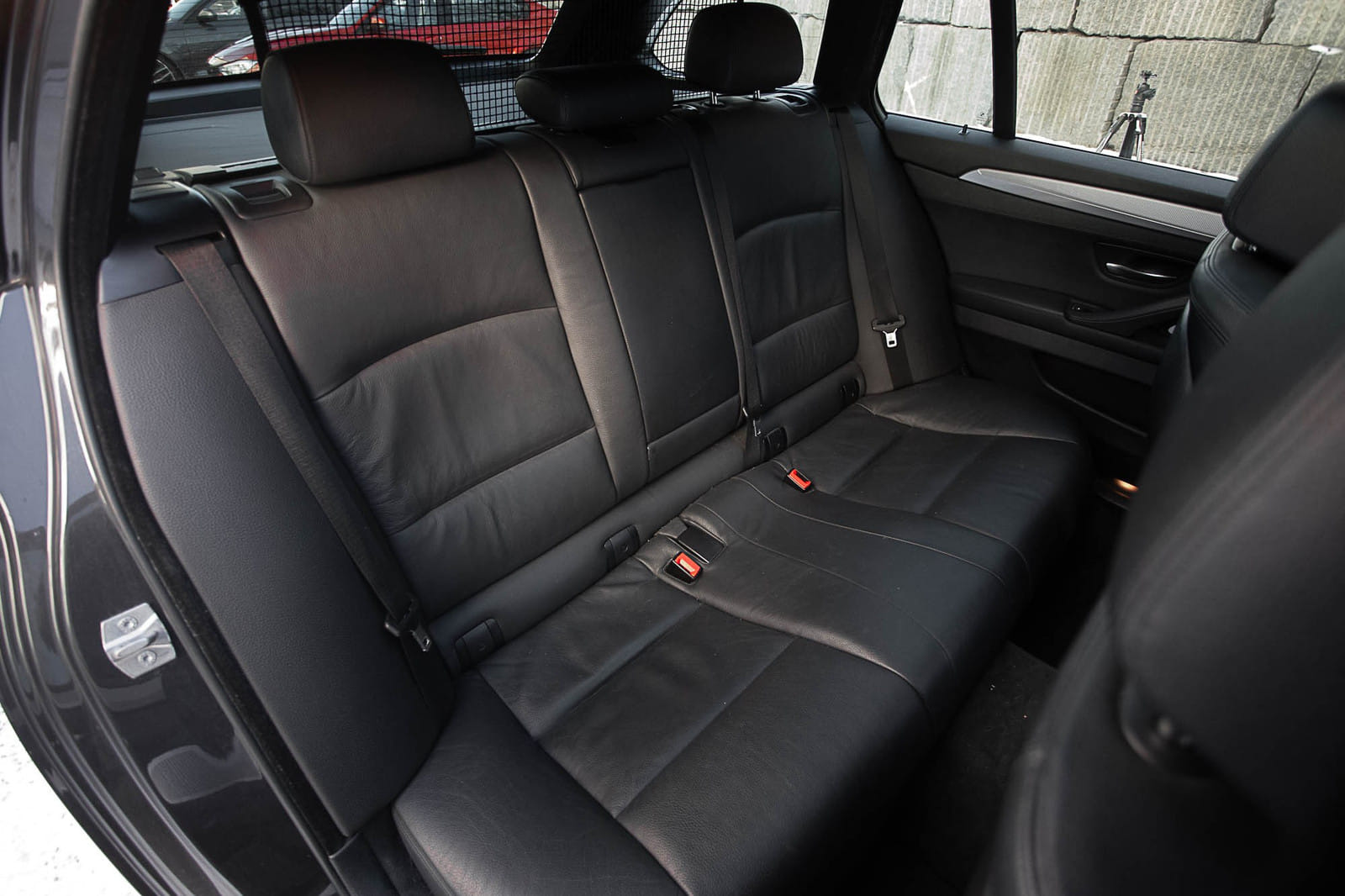 BMW 5-Serie Touring M550d med Lydinngang