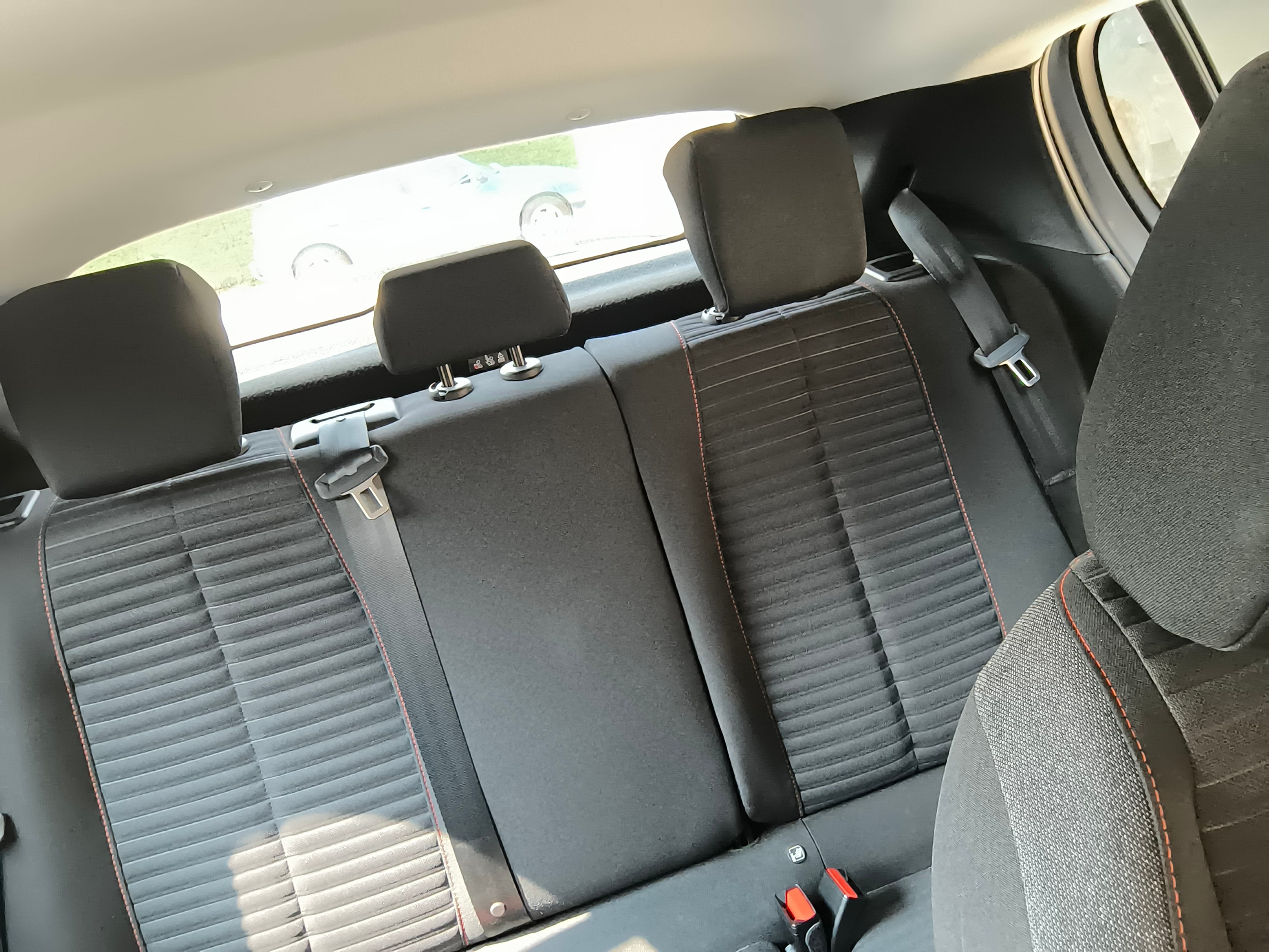 Peugeot 208 avec Android Auto