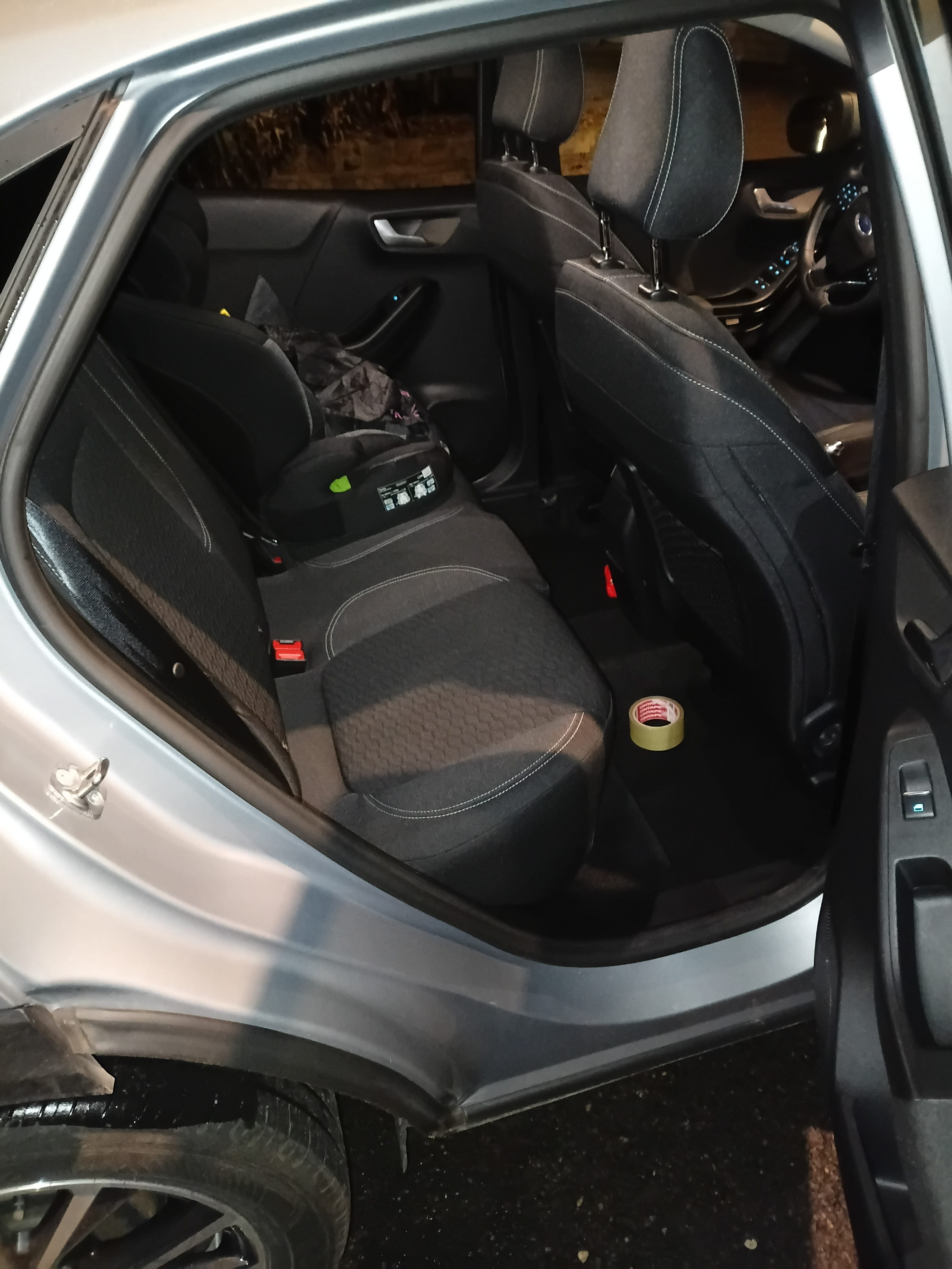 Ford Puma avec Siège bébé